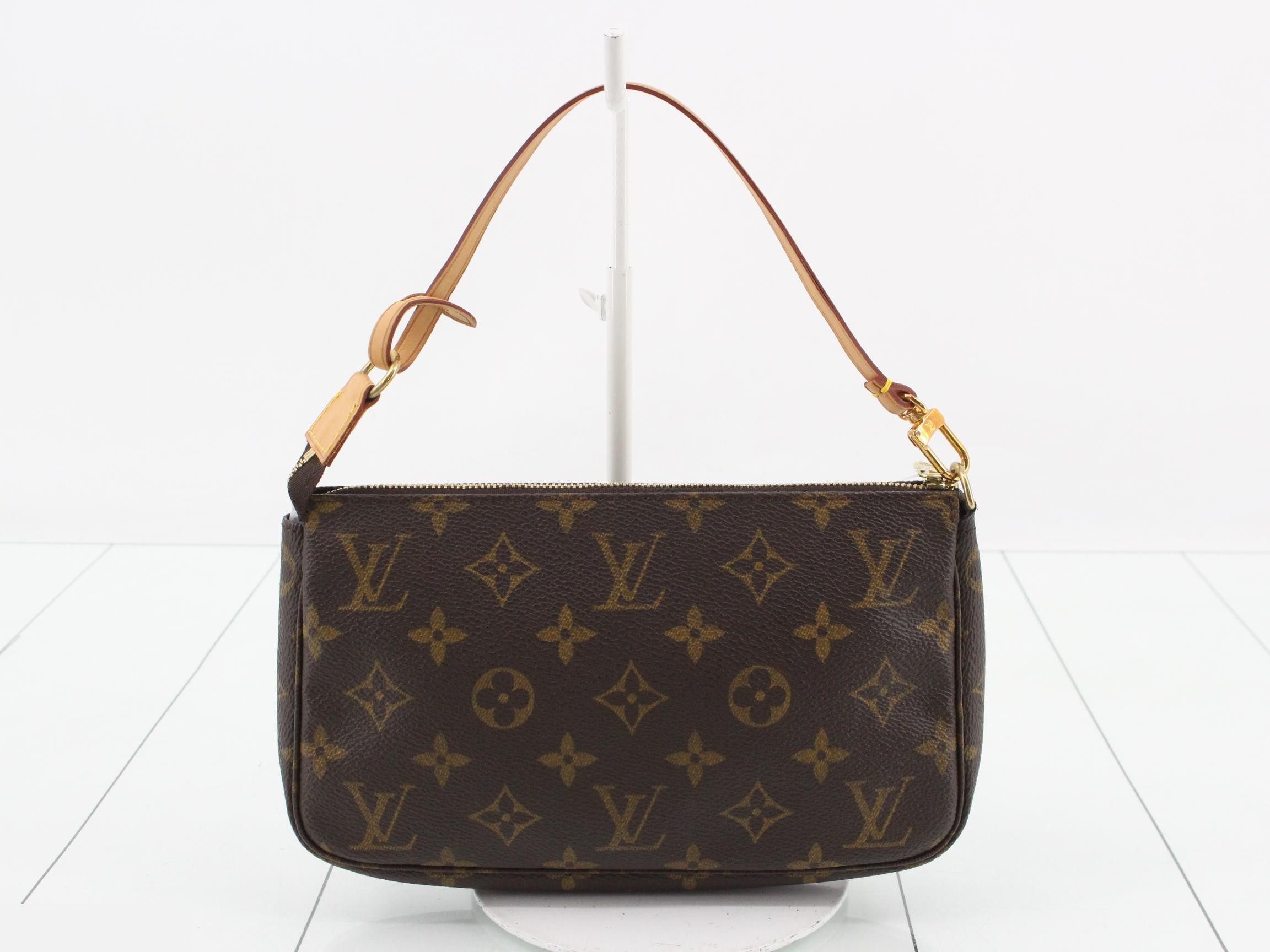 M51980 LV Monogram Pochette Accessoires (Old Model) — view 2