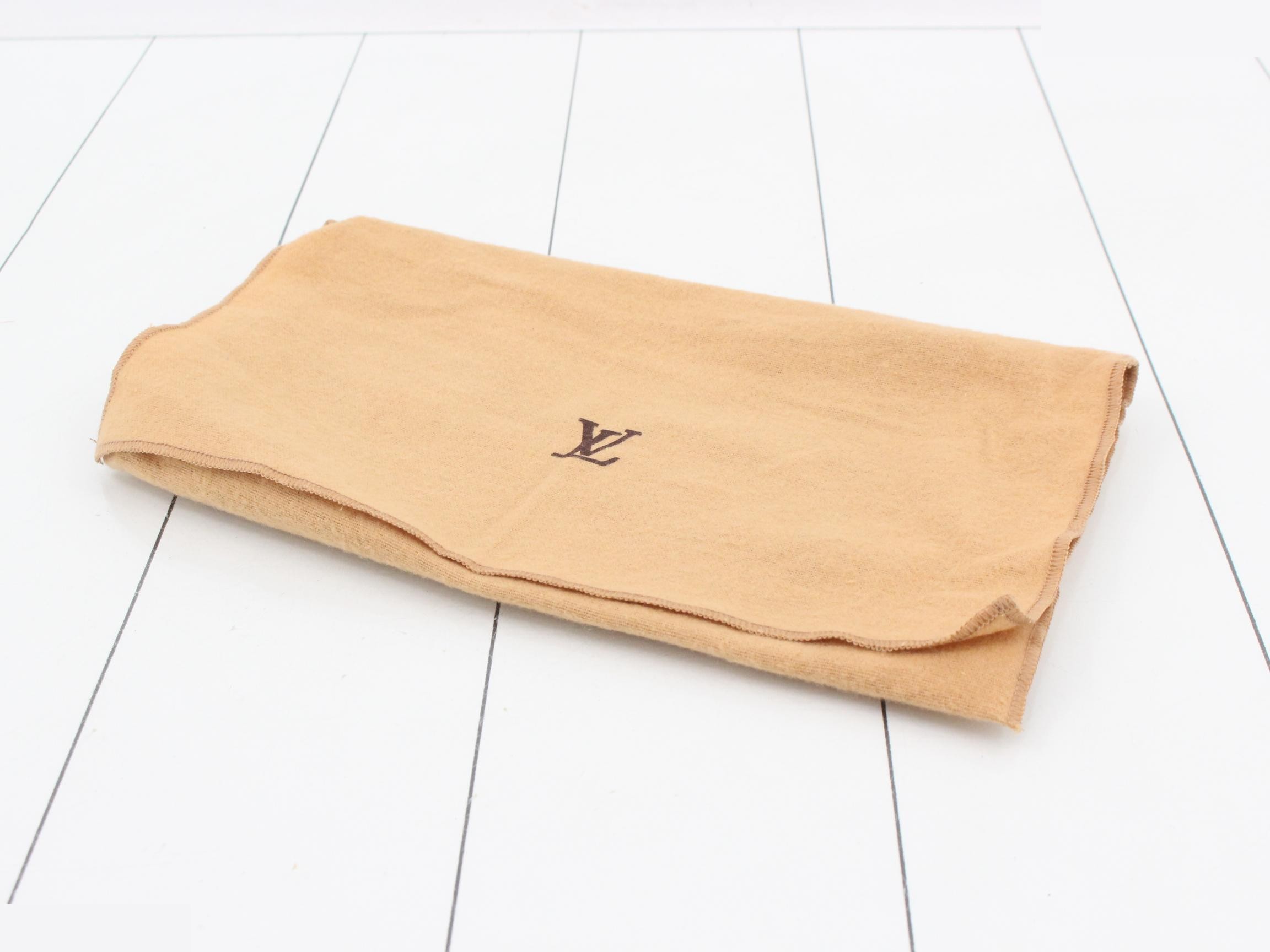 M51980 LV Monogram Pochette Accessoires (Old Model) — view 5