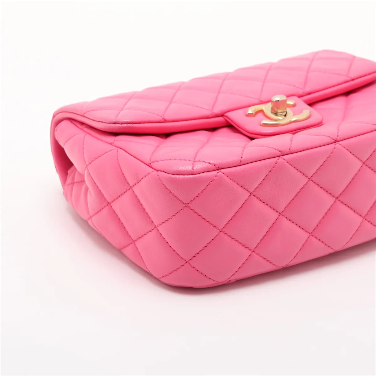 Mini Matelassé 20 Lambskin Single Flap Single Chain Bag, Pink with Gold Hardware, U291U7A0, Random Plate, A69900 — view 4