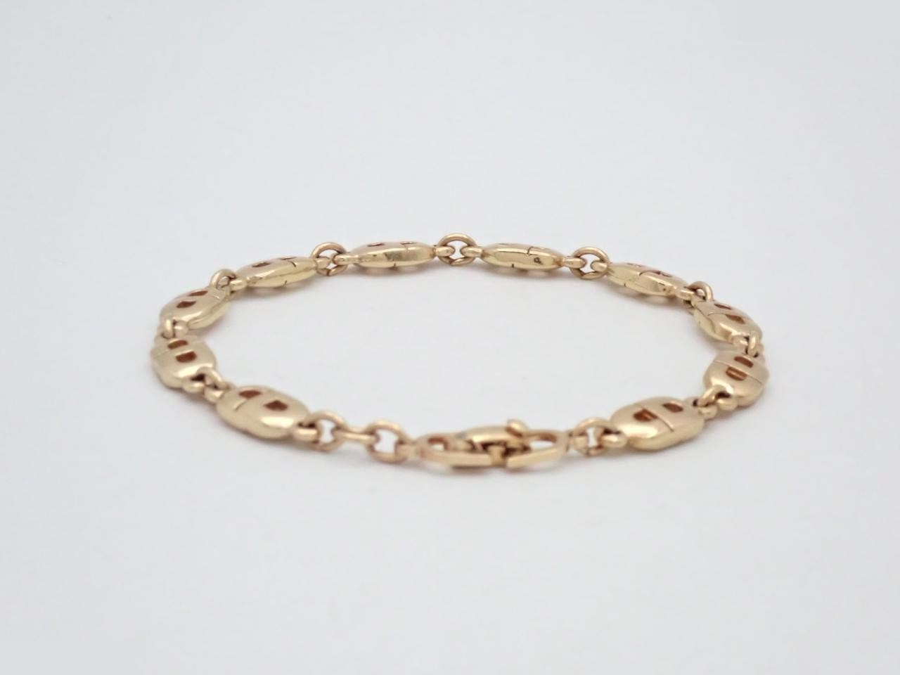 Other lines: Precious metal bracelets and bangles (metal), wrist circumference approximately 18 cm. — view 2