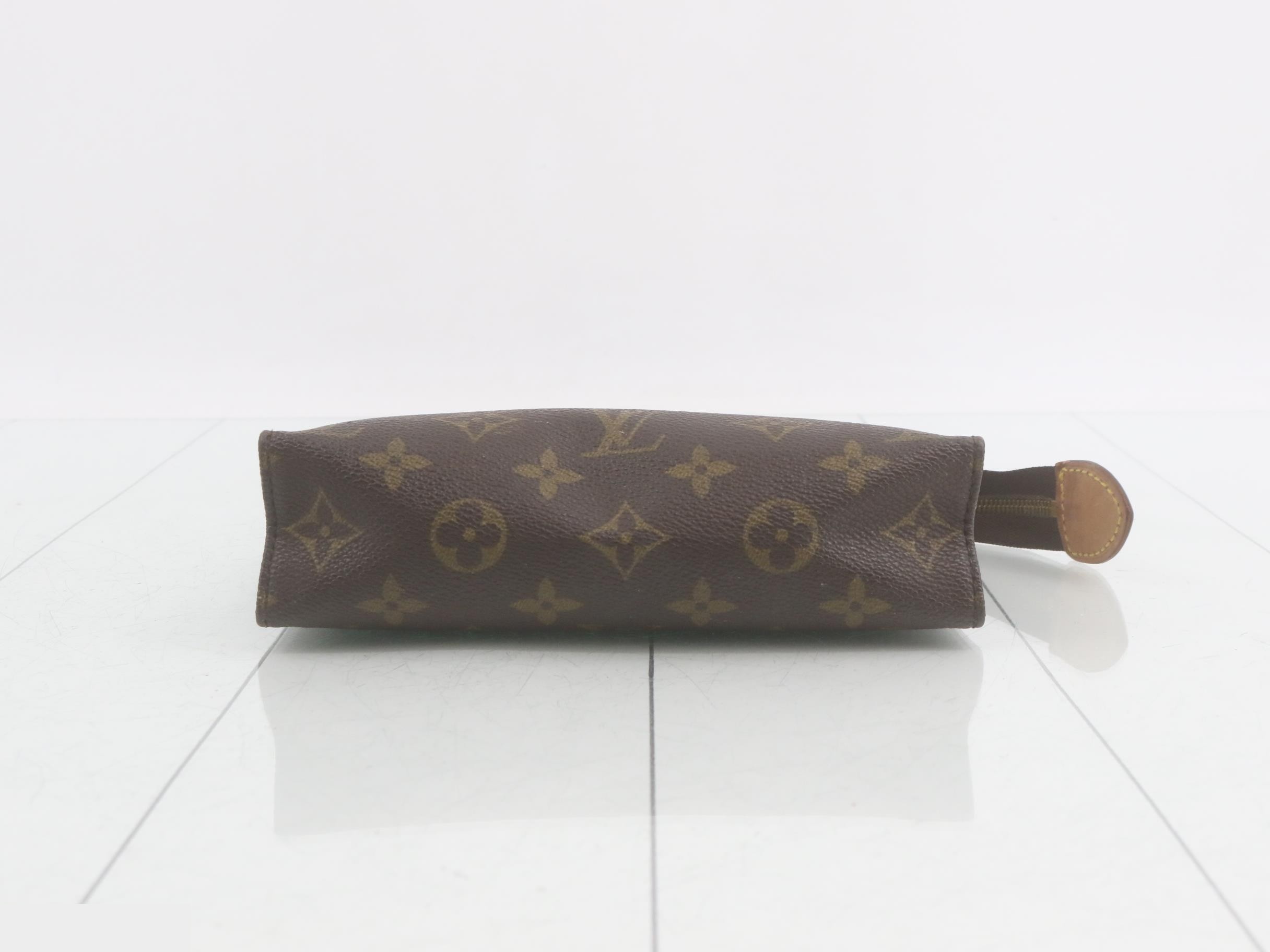 Pochette Toilette 19 Monogram M47544 — view 3