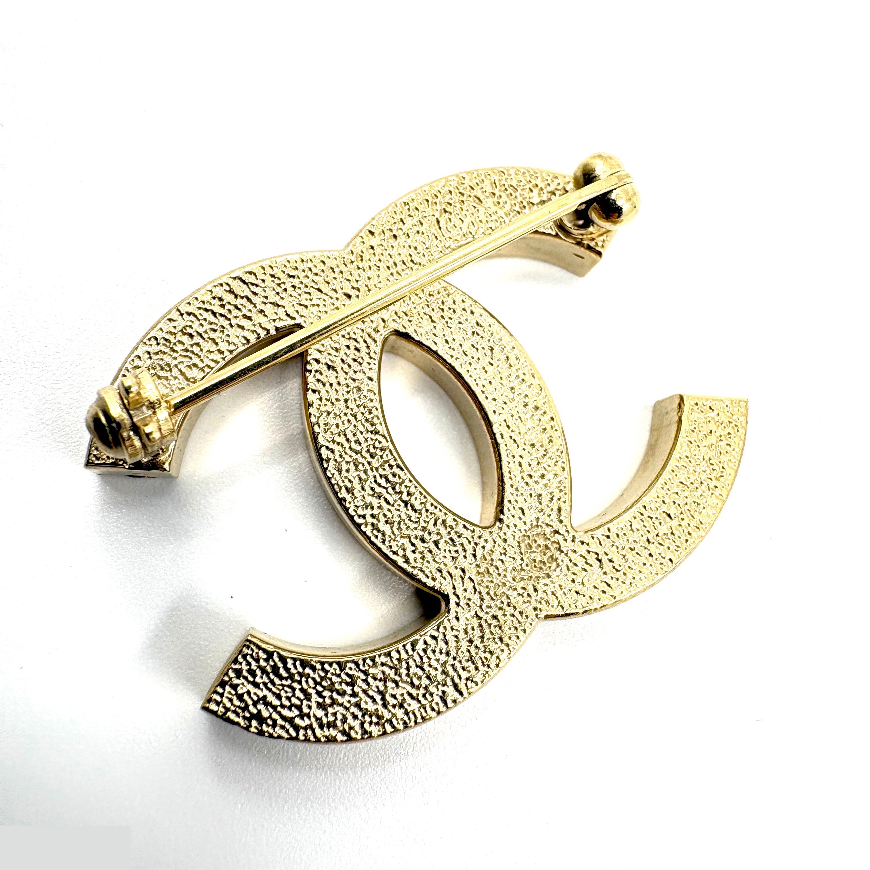 07A Coco Mark Icon Series (Precious Metal) Brooch — view 2