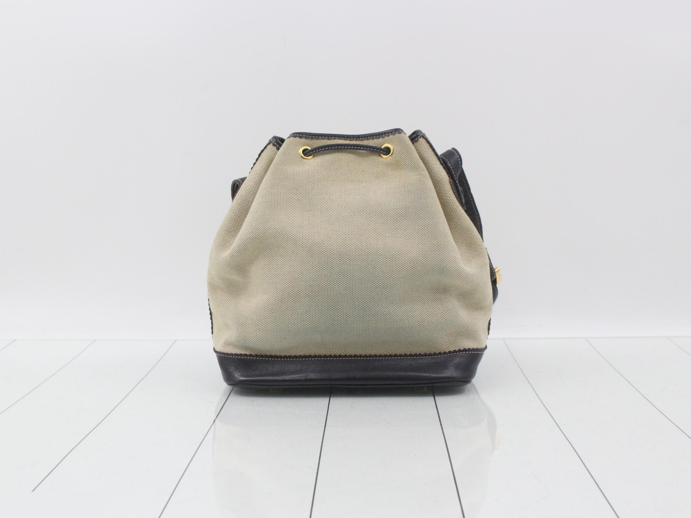 Canvas shoulder bag with drawstring closure, available in white and navy. — view 2