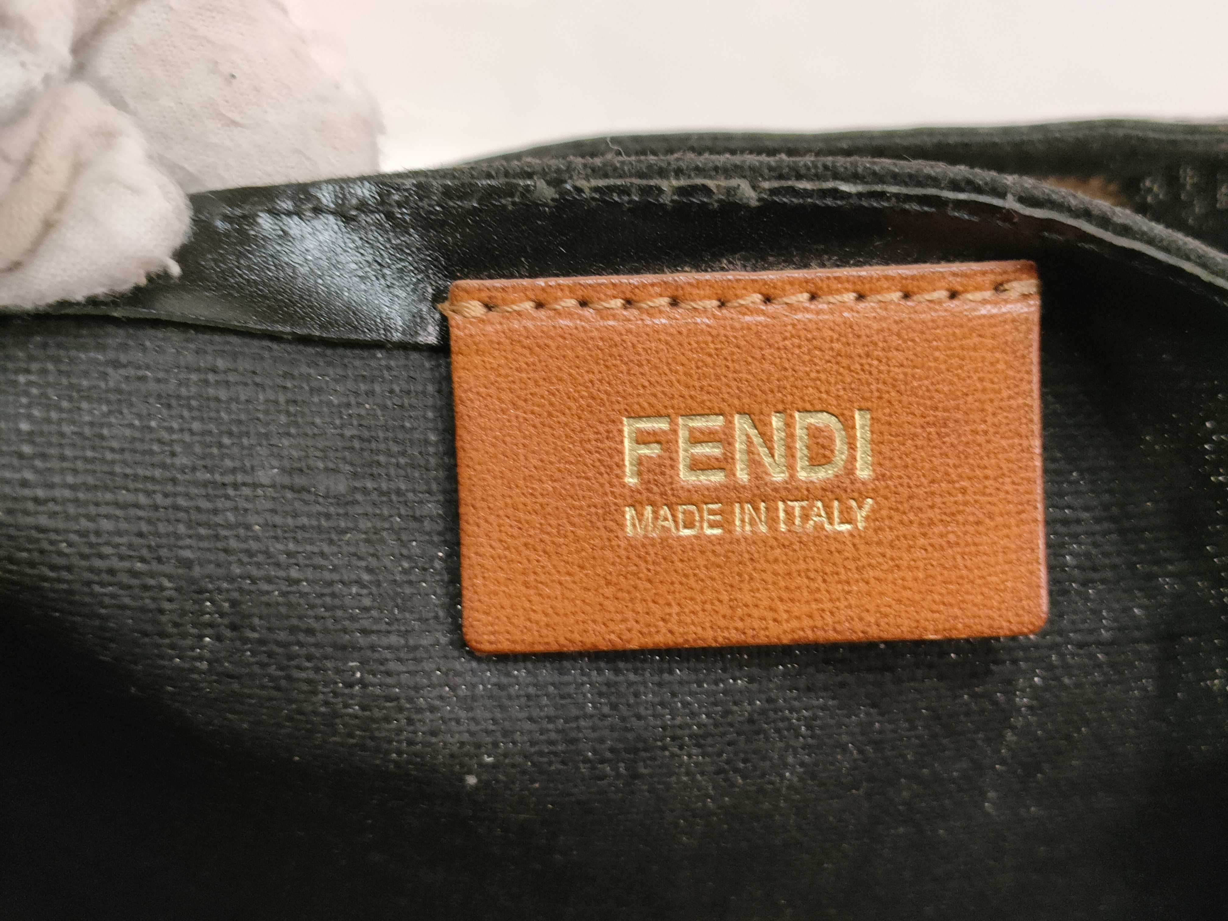 handbag, black handbag — view 14