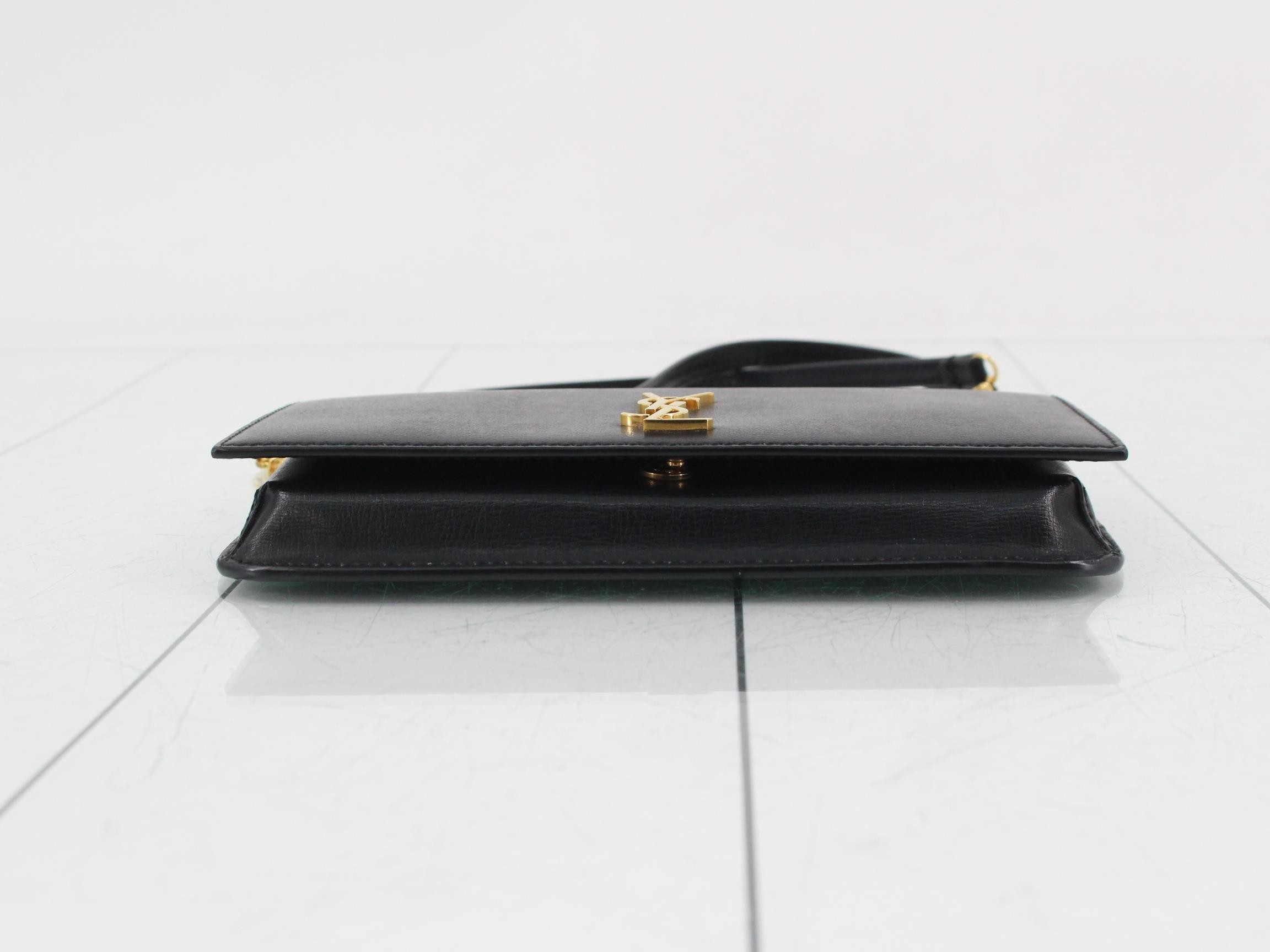 Phone holder shoulder pouch, black — view 3