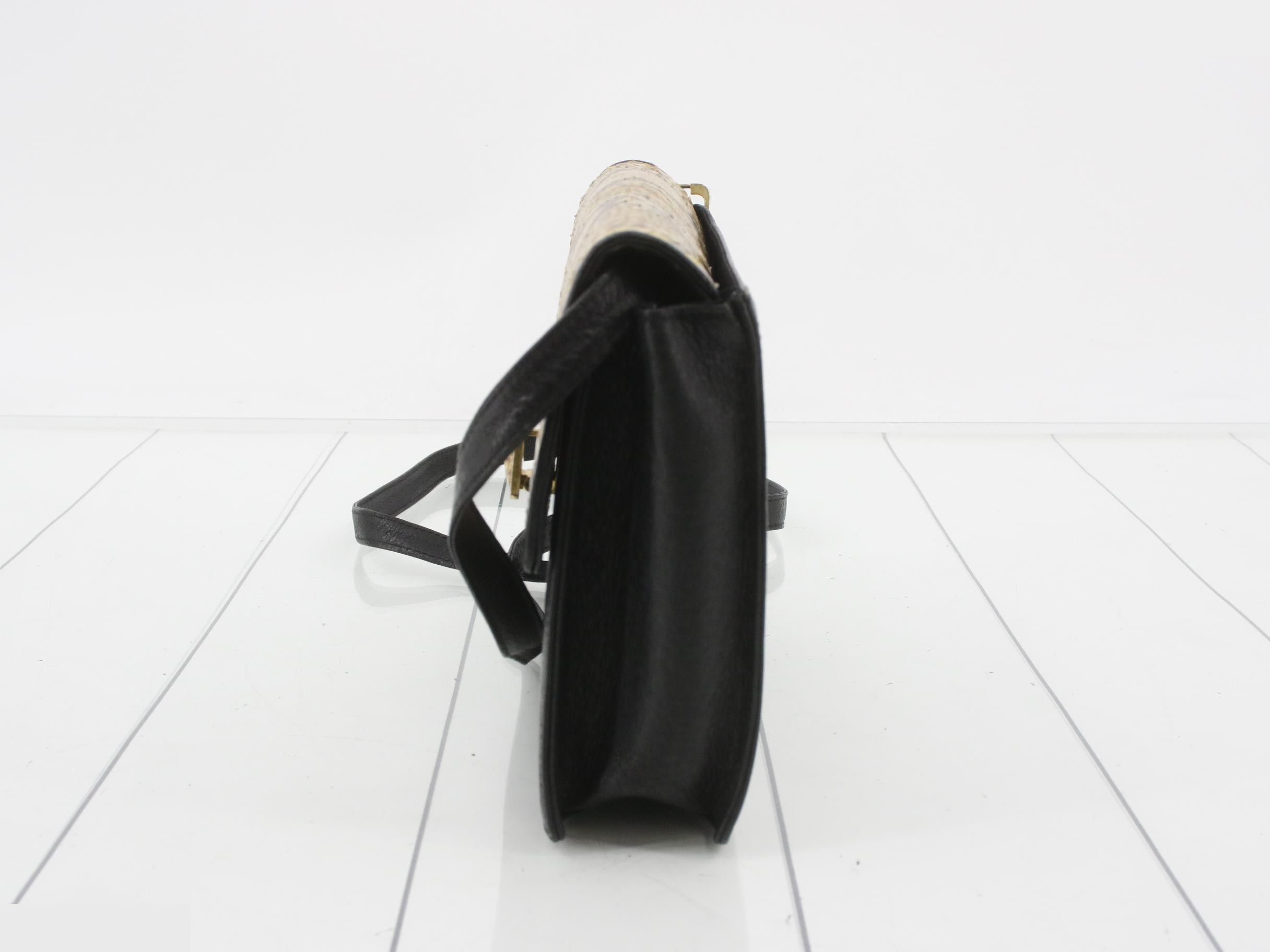 (bag) — view 3