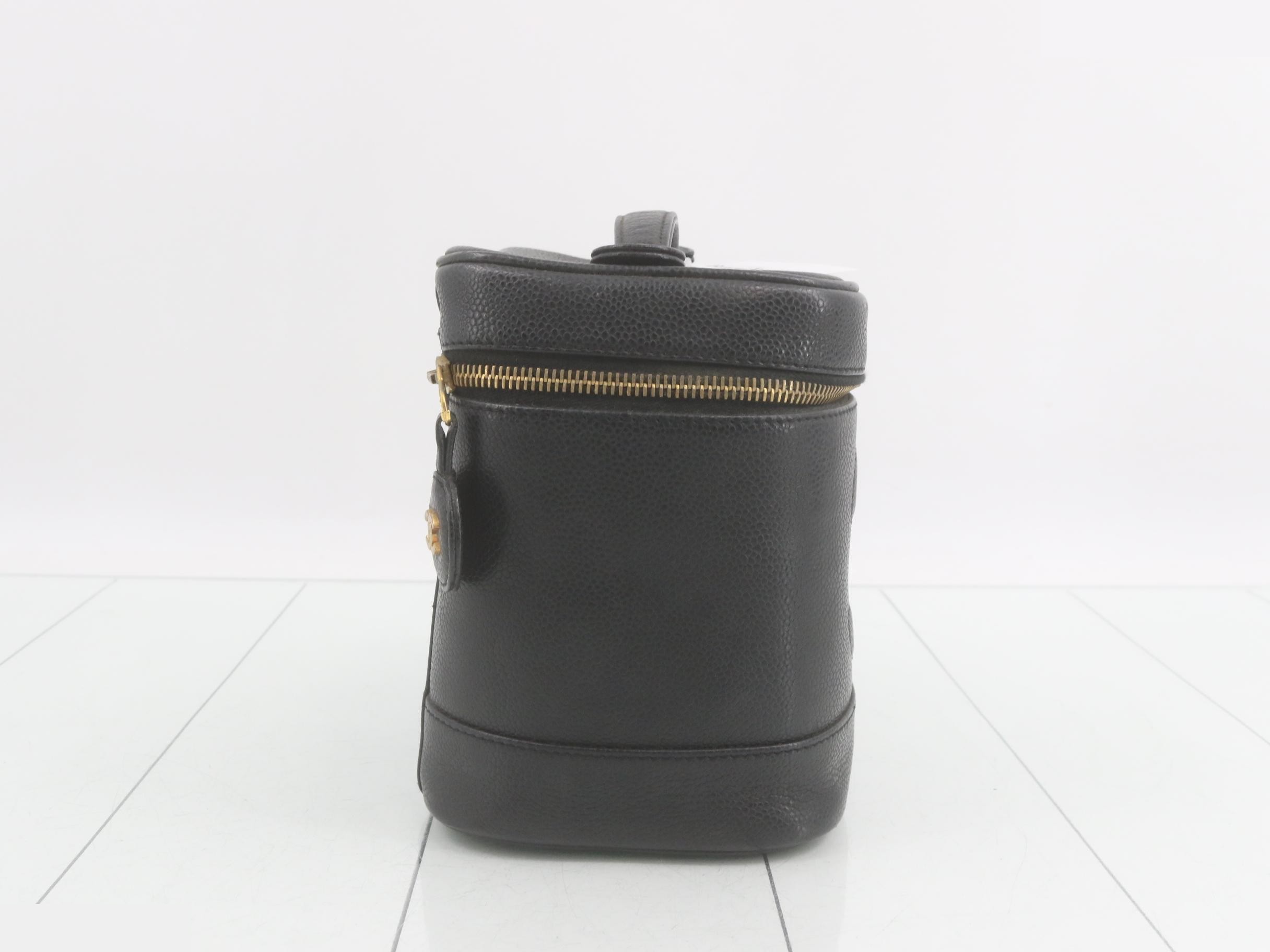 Vanity bag, caviar leather — view 4