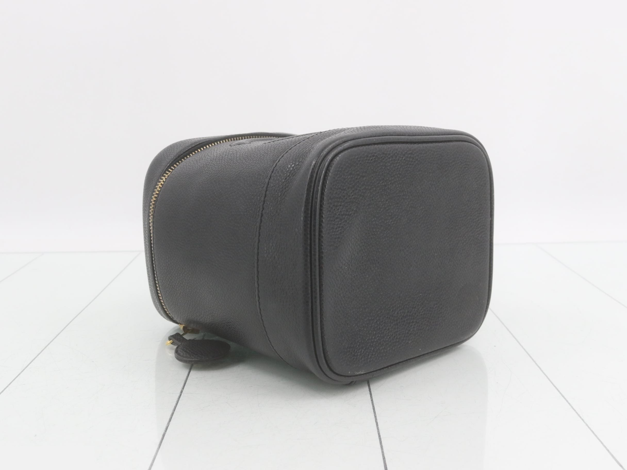 Vanity bag, caviar leather — view 5
