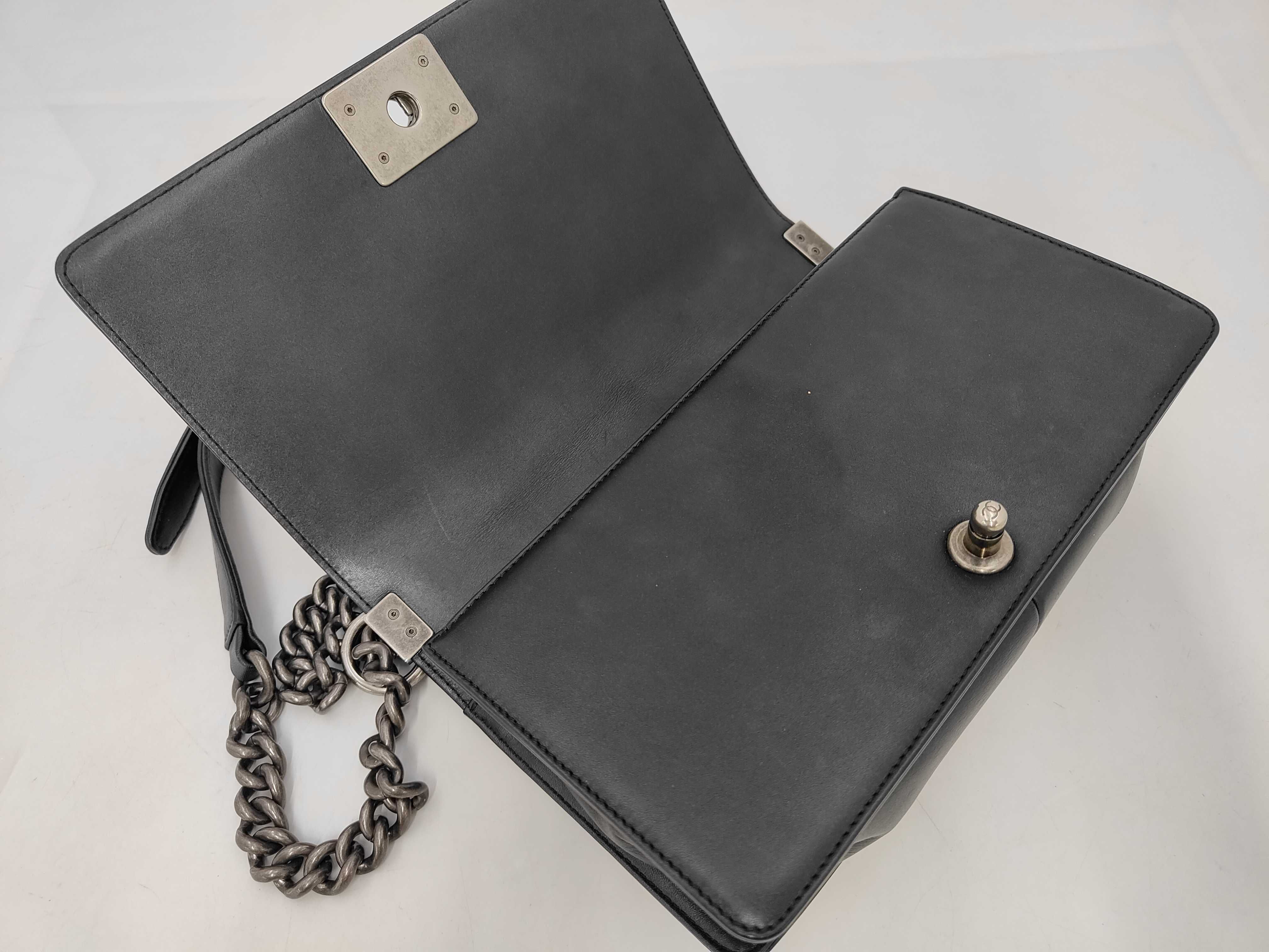 Boy Lambskin Gunmetal Ruthenium Hardware Matelassé Chain Shoulder Bag A67086 20128777 Shoulder Bag — view 9