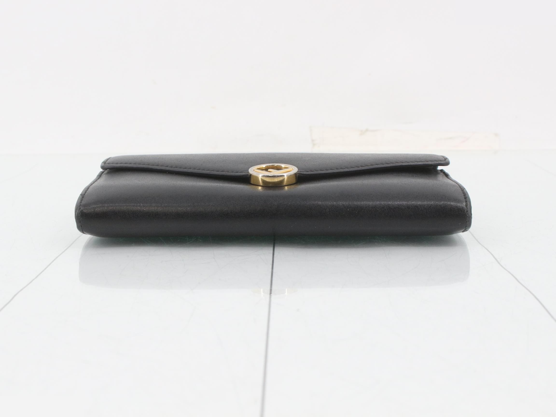 8M0365 Continental Chain Wallet — view 3