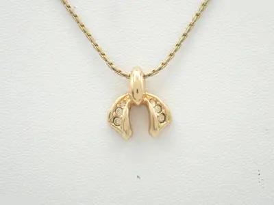 necklace, neck circumference approximately 45cm