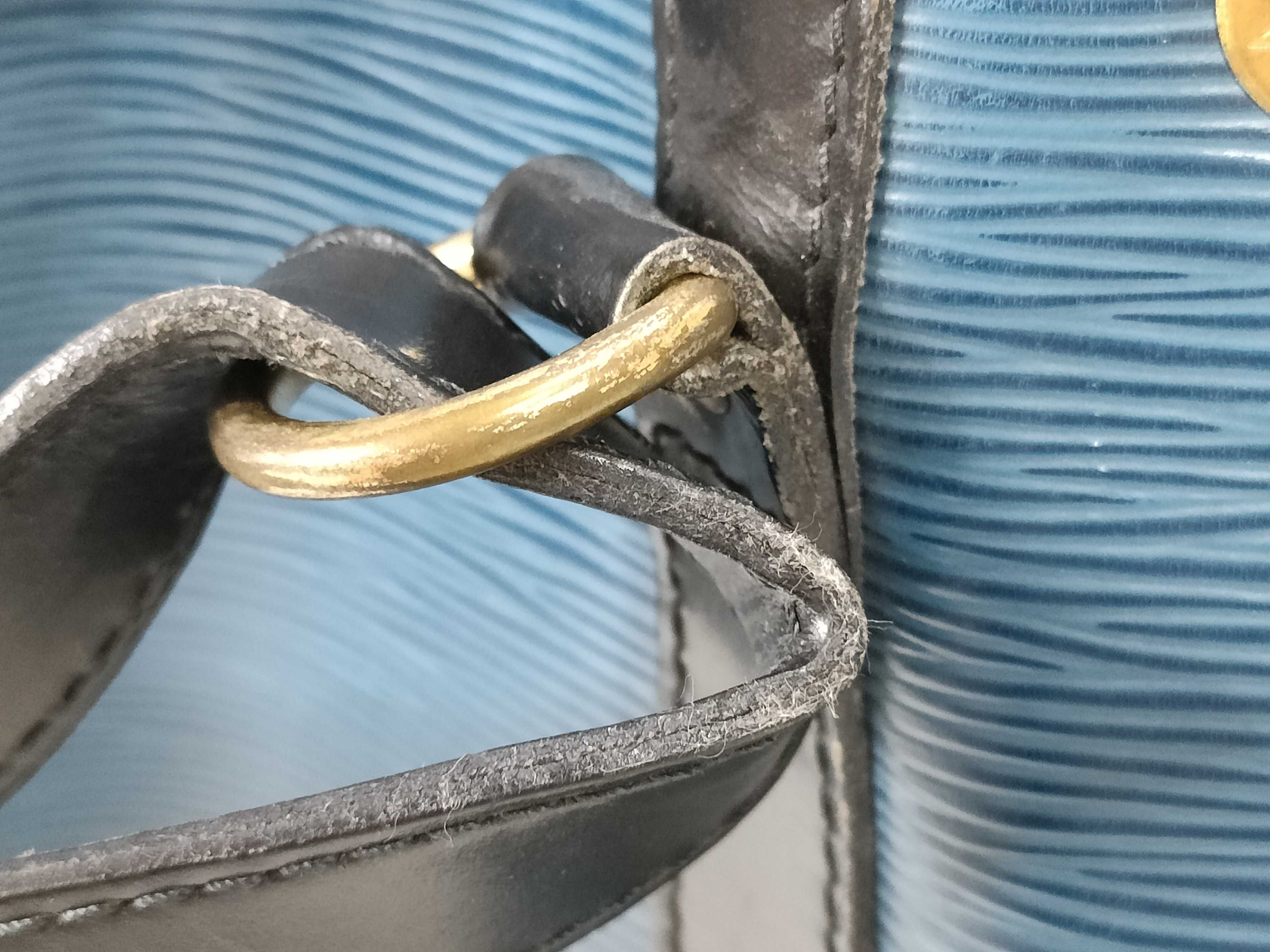 Epi Petit Noé Shoulder Bag — view 14