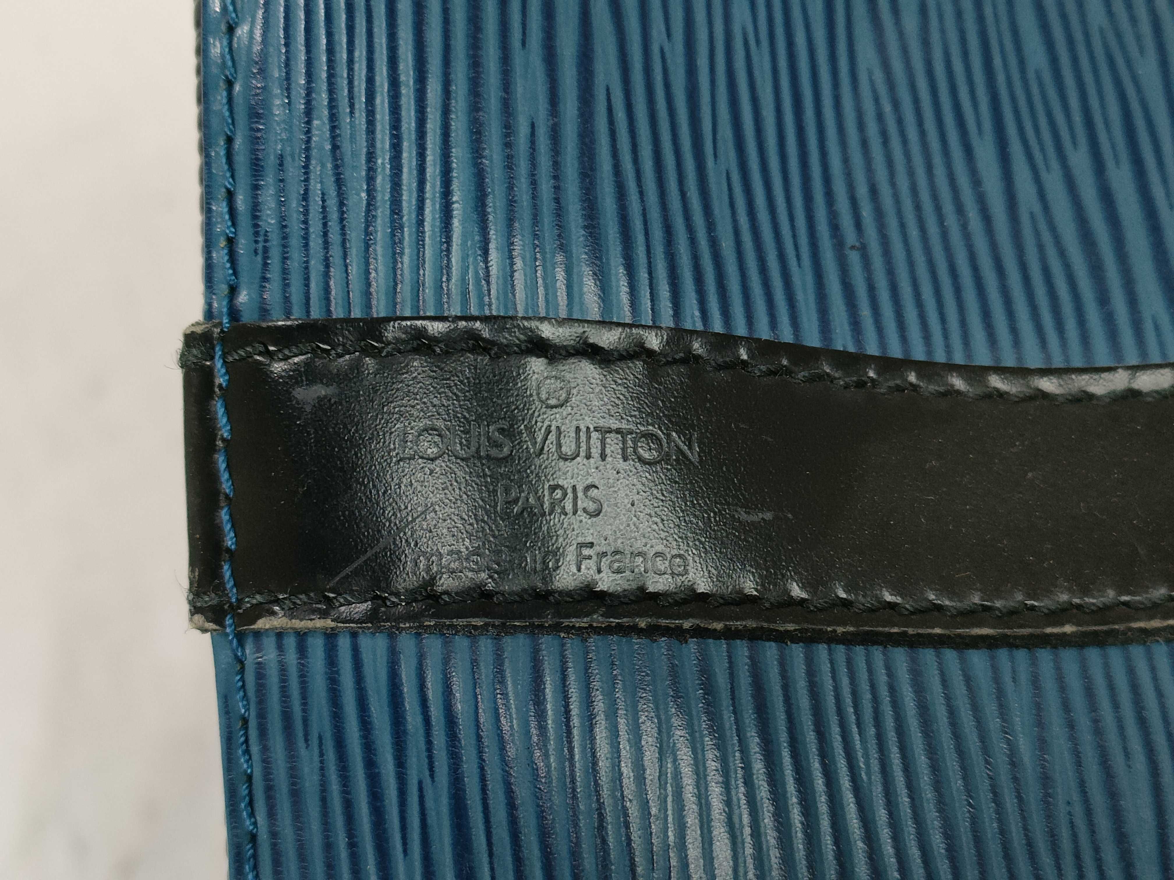 Epi Petit Noé Shoulder Bag — view 10