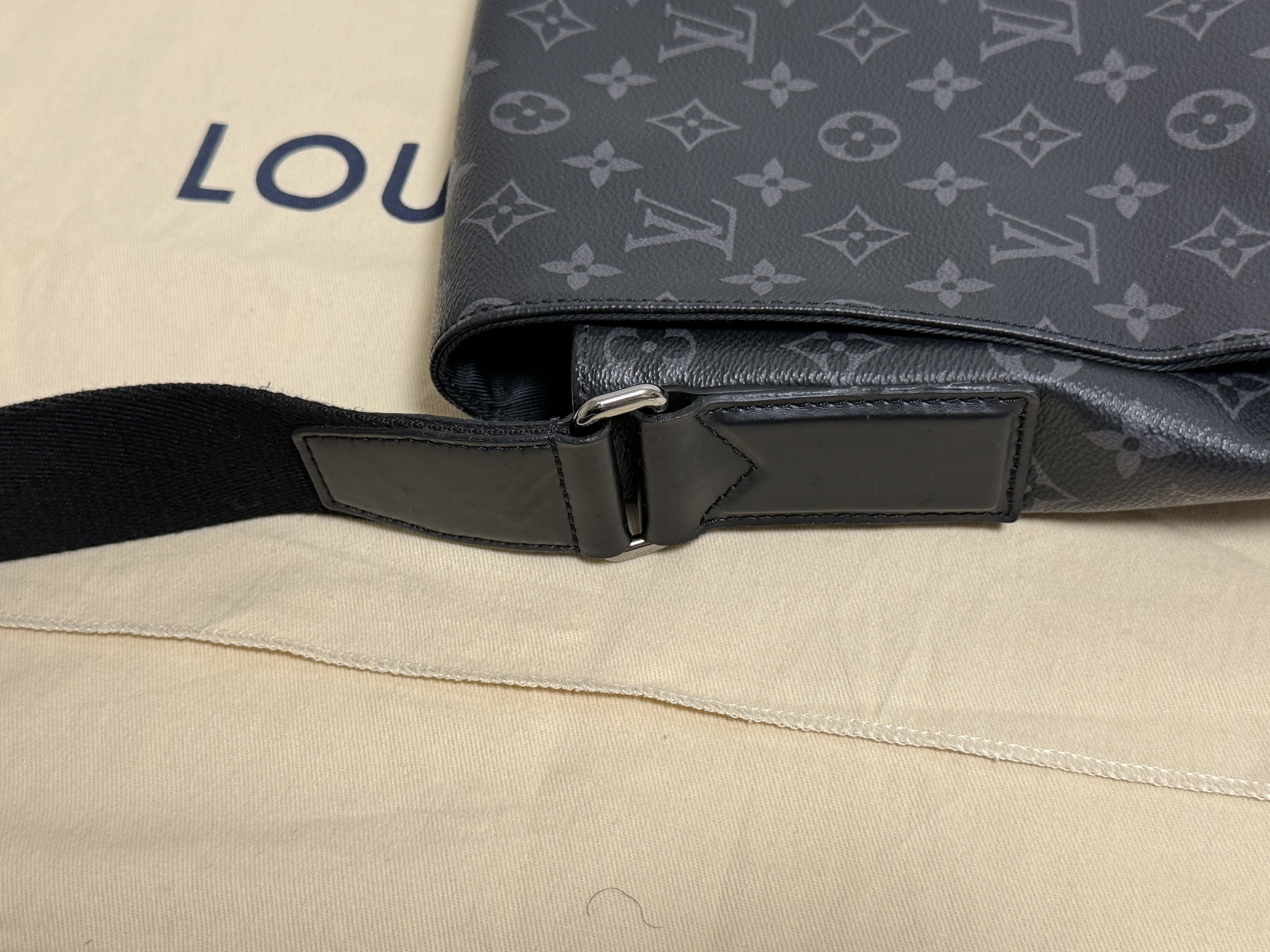 Monogram Eclipse District MM M44001 Shoulder Bag — view 12