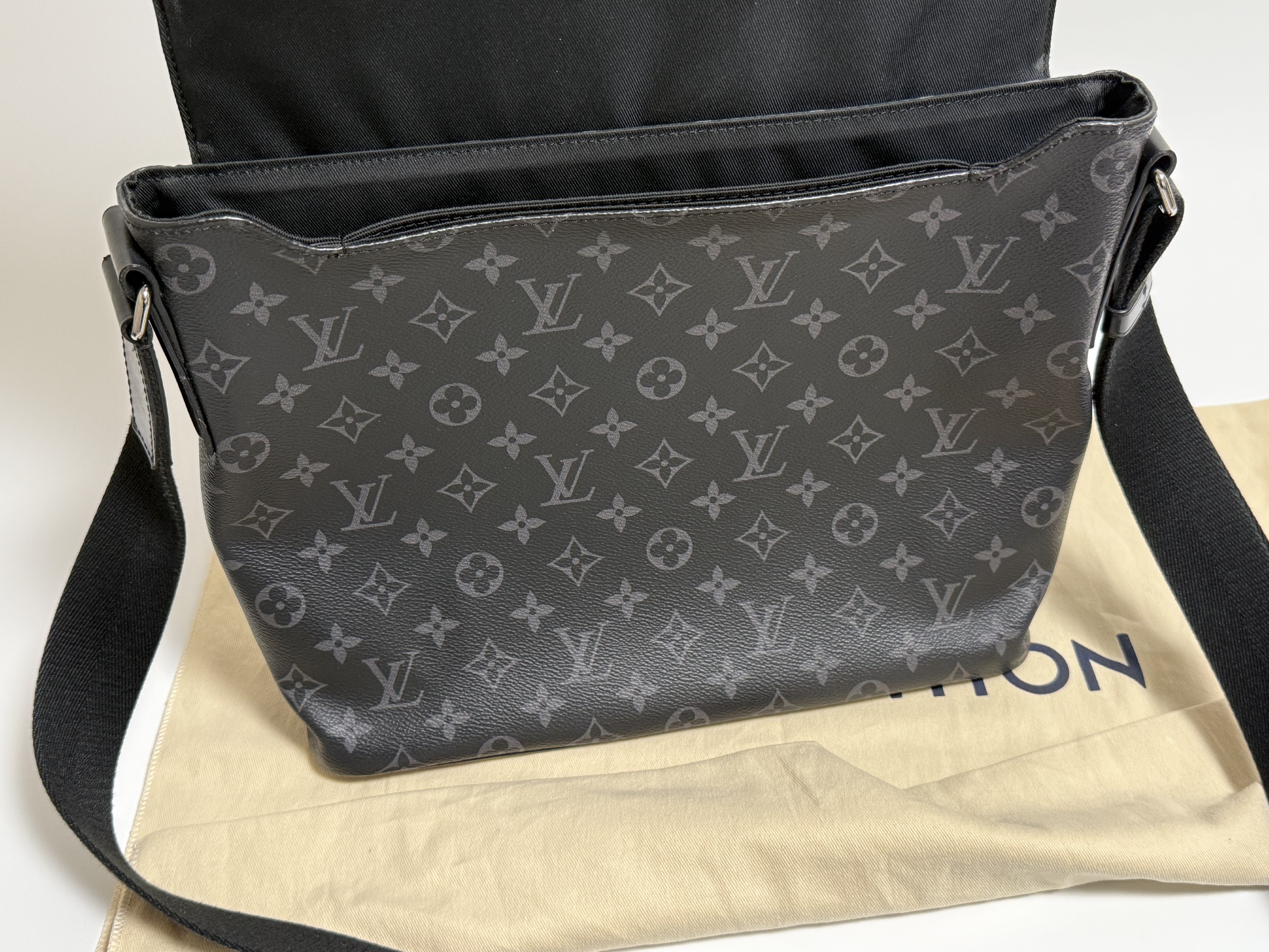 Monogram Eclipse District MM M44001 Shoulder Bag — view 3