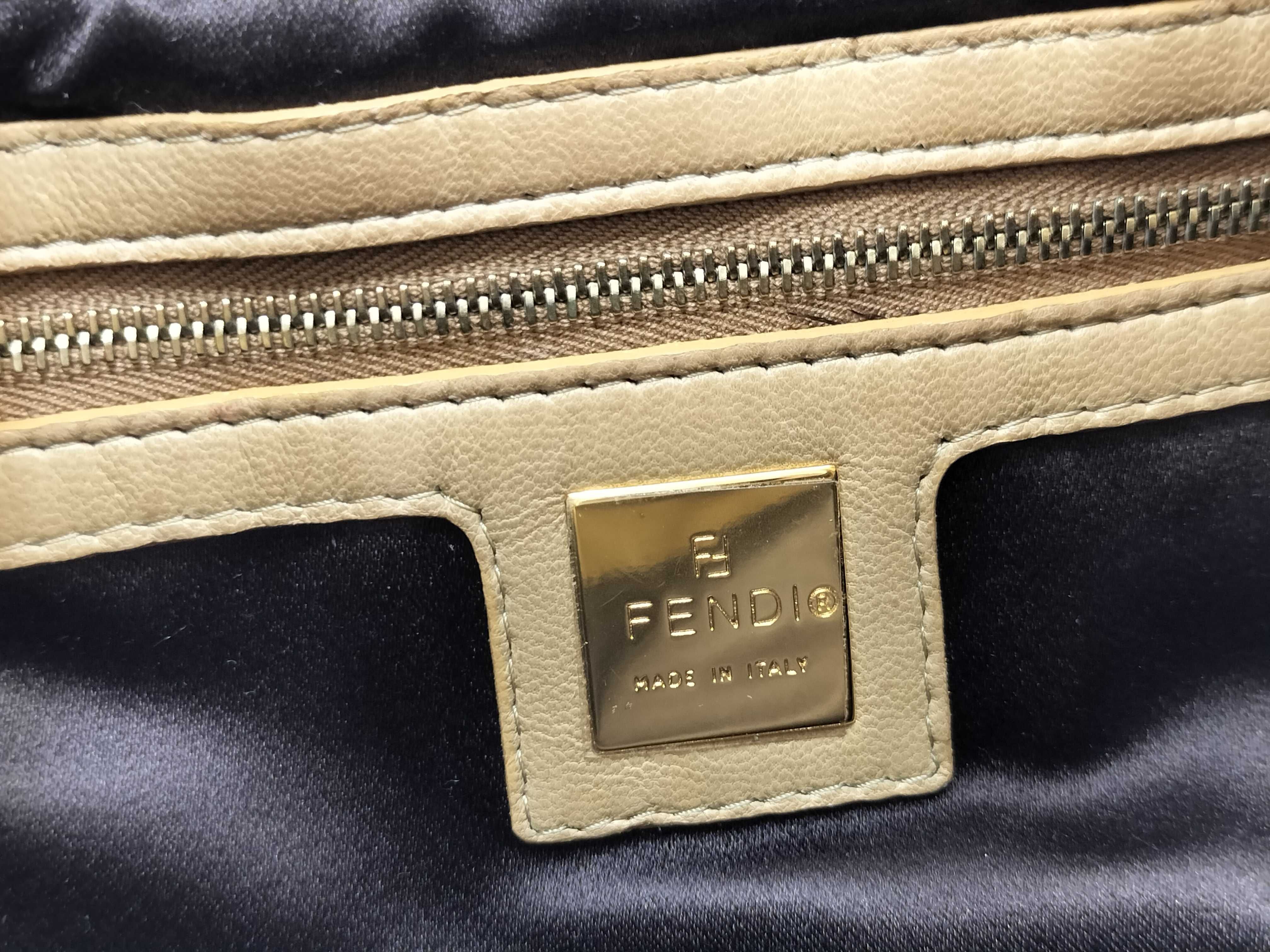 Mamma Fendi Mamma Suede Shoulder Bag — view 15