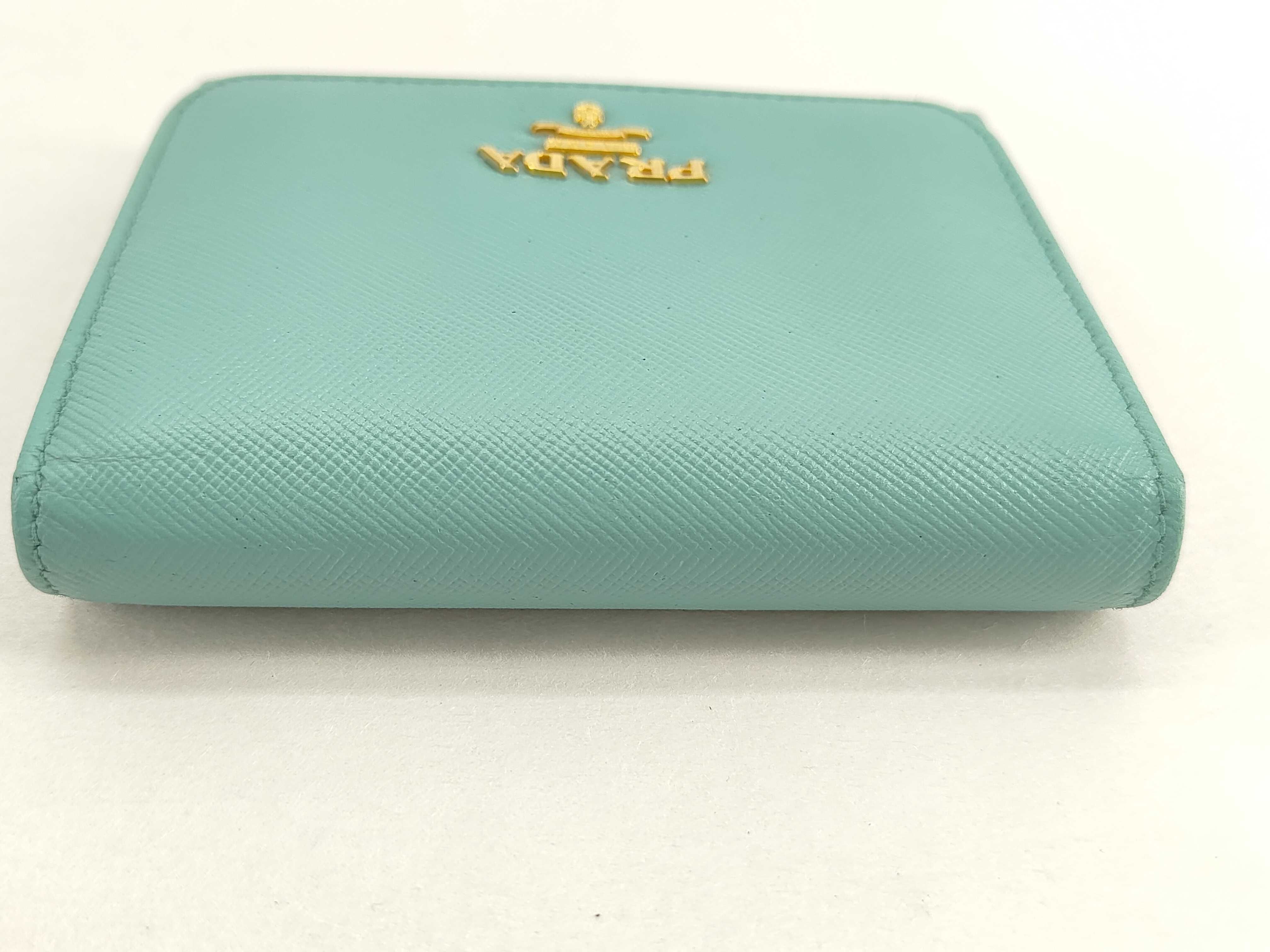 Saffiano Gold Hardware Wallet — view 6