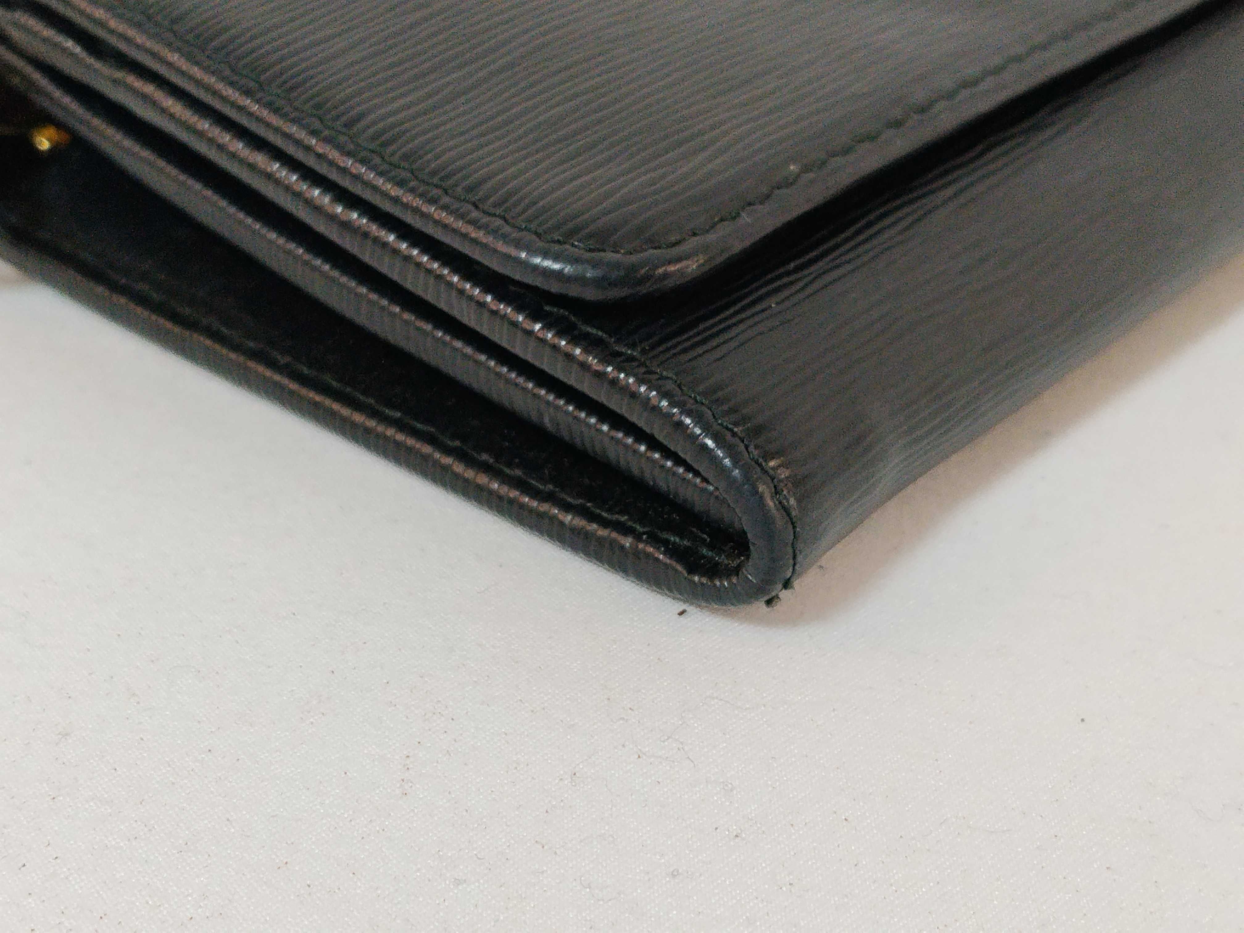 Chain Wallet — view 4