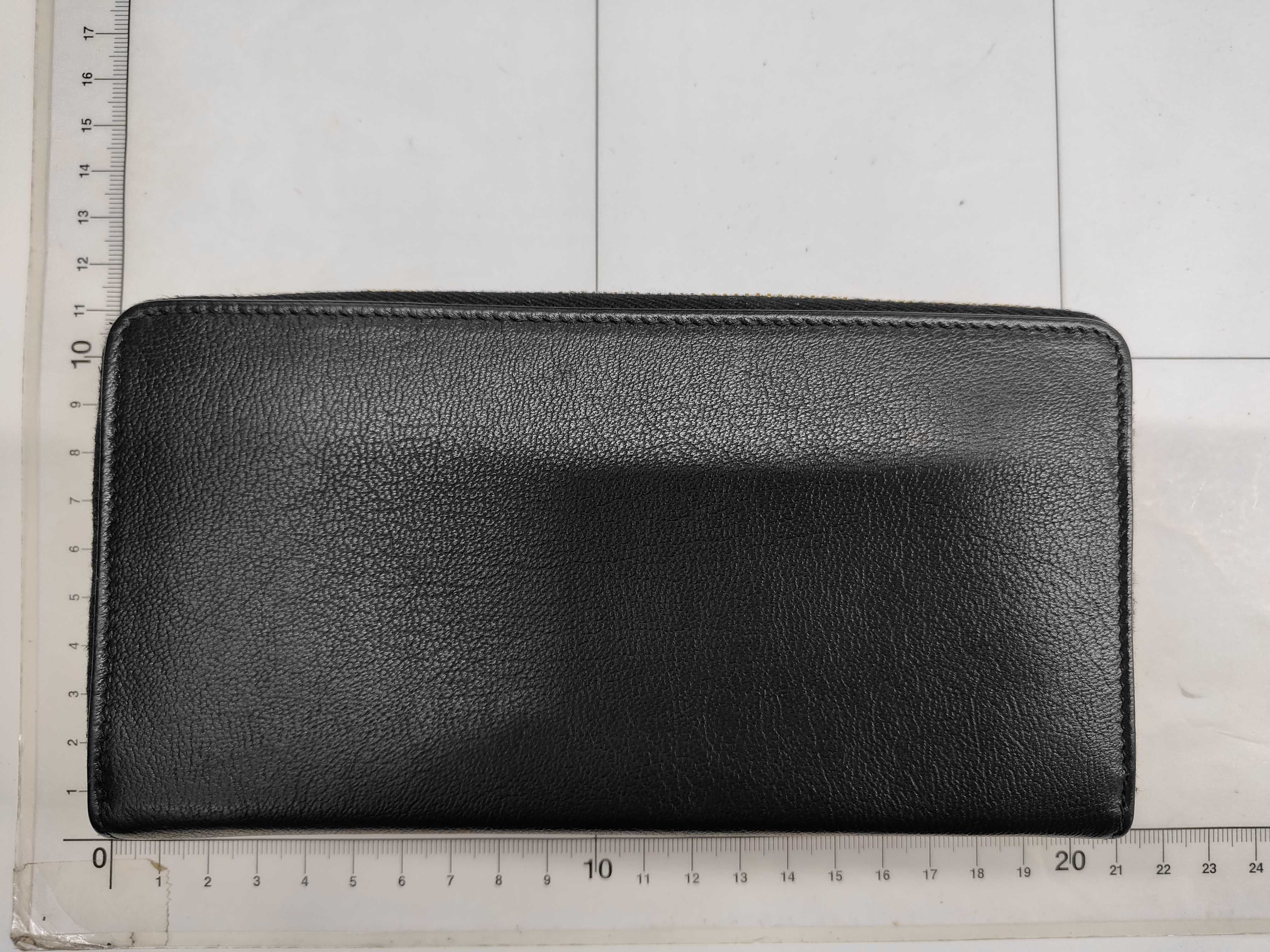 Round Zip Wallet, Black, Cassandra Logo, Long Wallet — view 2