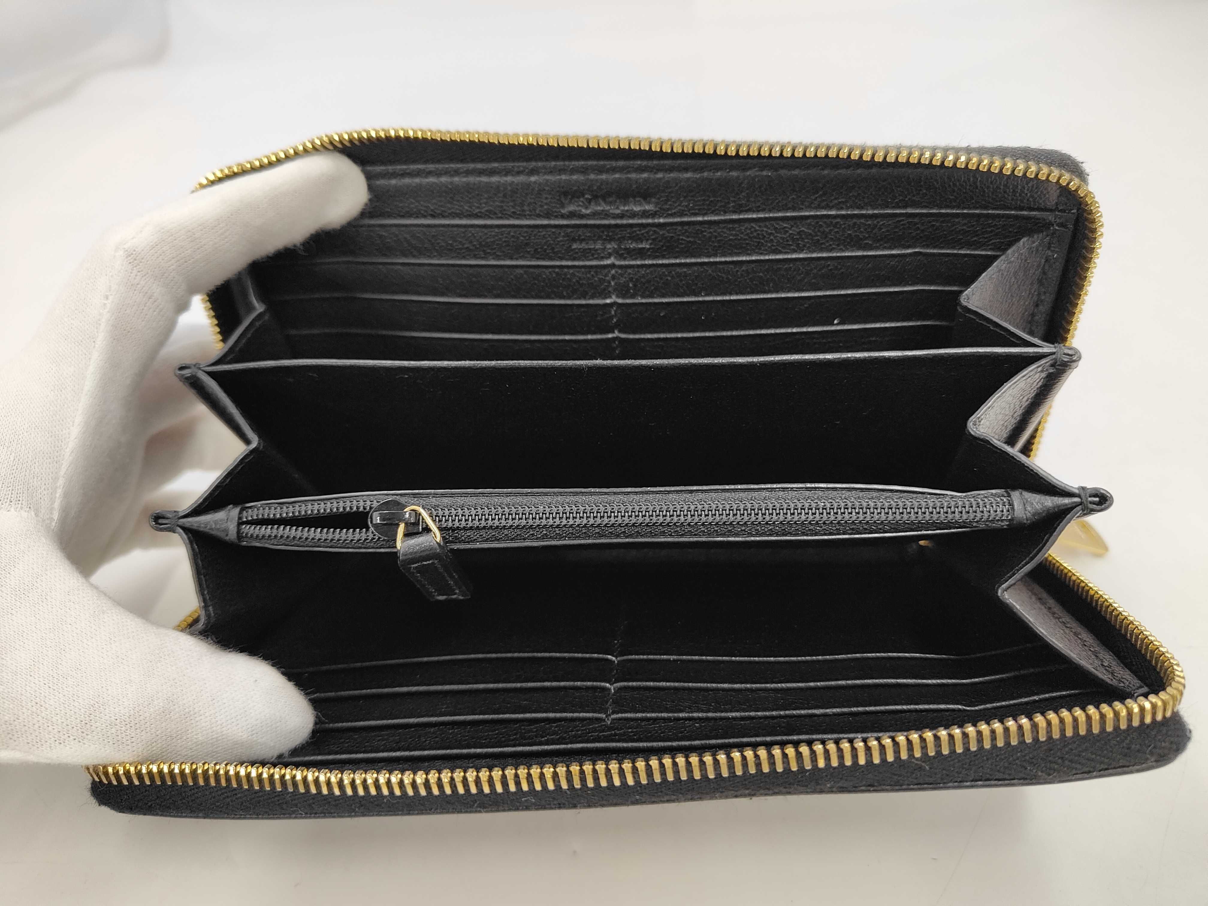 Round Zip Wallet, Black, Cassandra Logo, Long Wallet — view 8