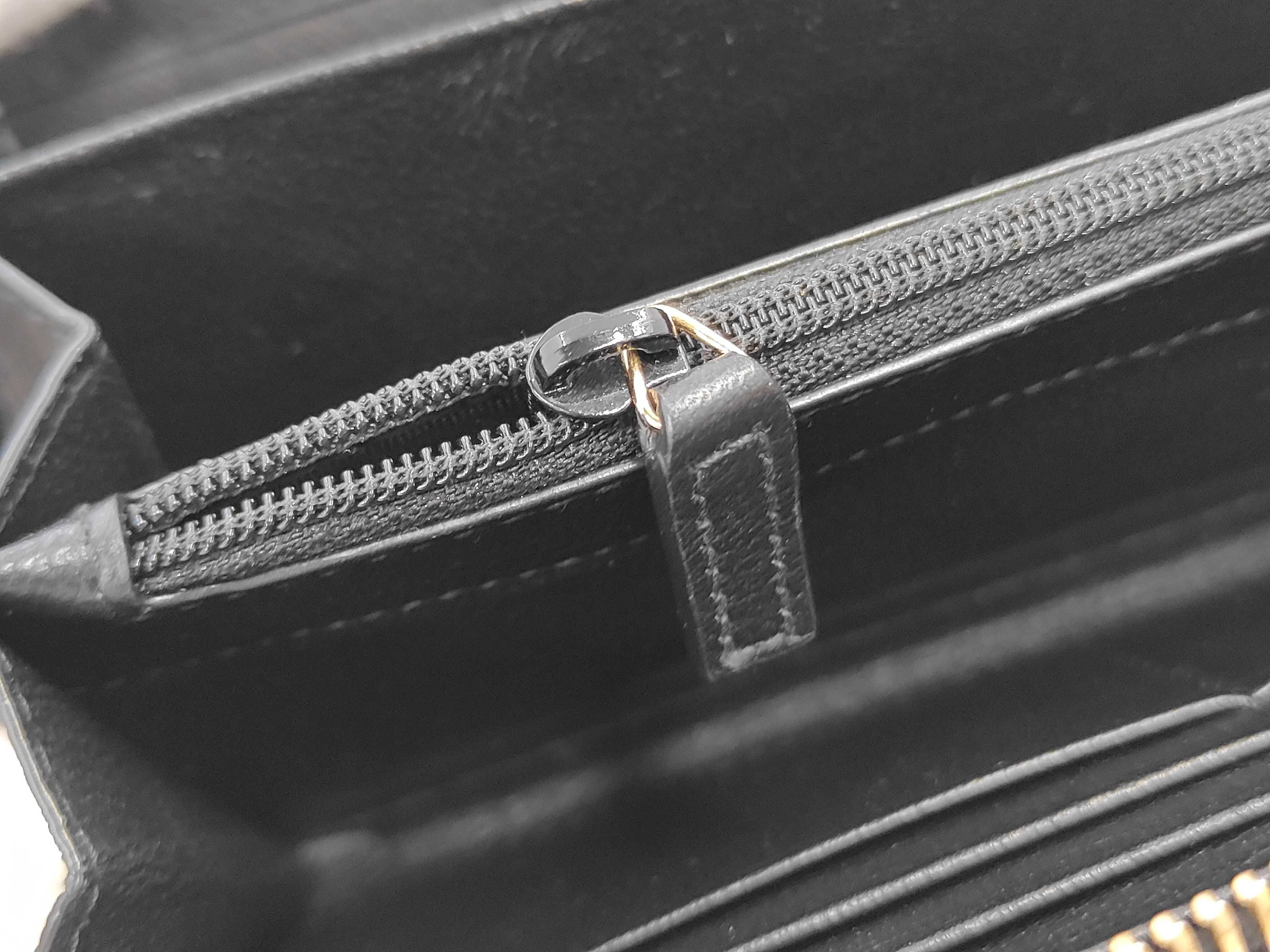 Round Zip Wallet, Black, Cassandra Logo, Long Wallet — view 9