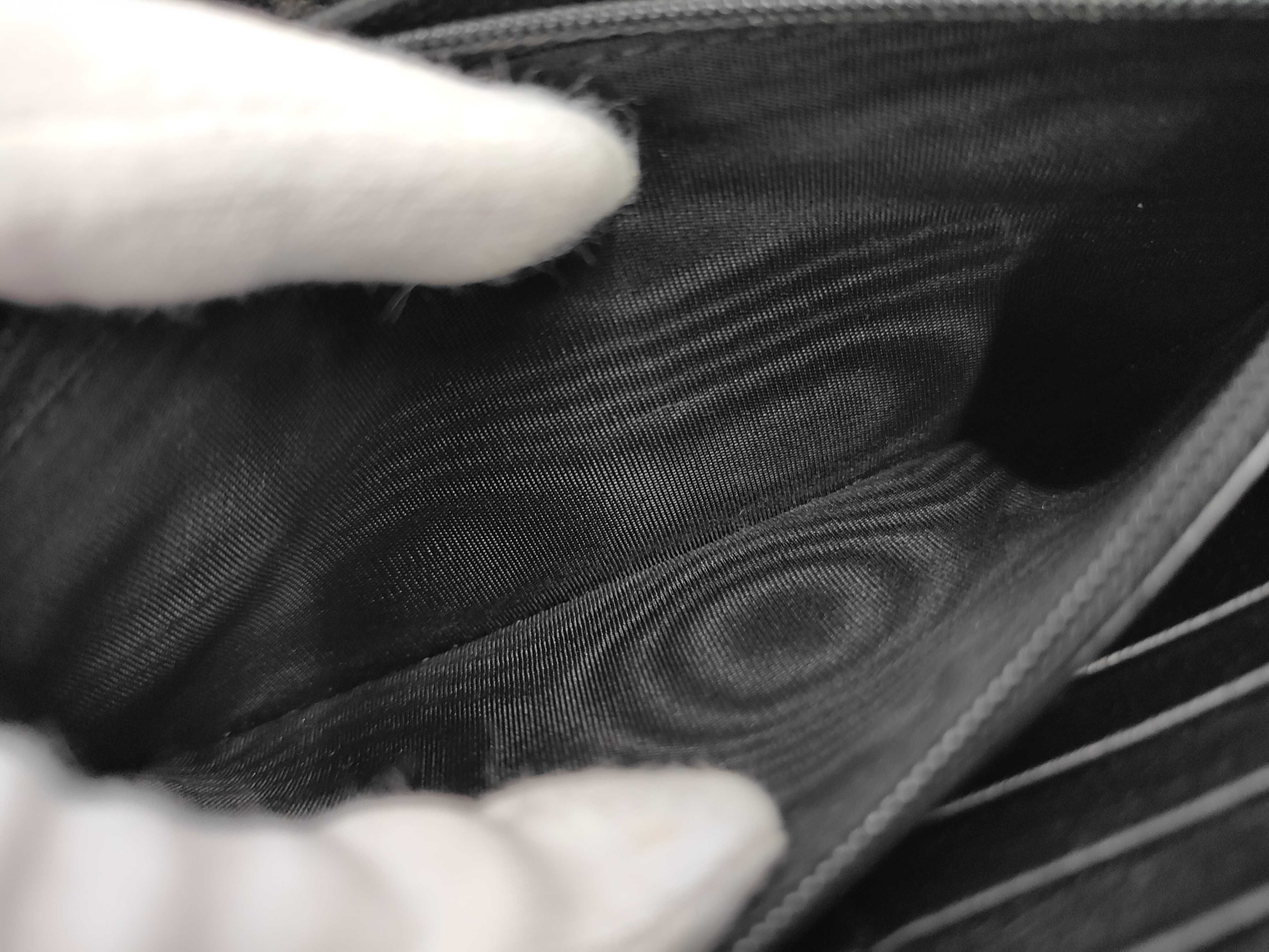 Round Zip Wallet, Black, Cassandra Logo, Long Wallet — view 10