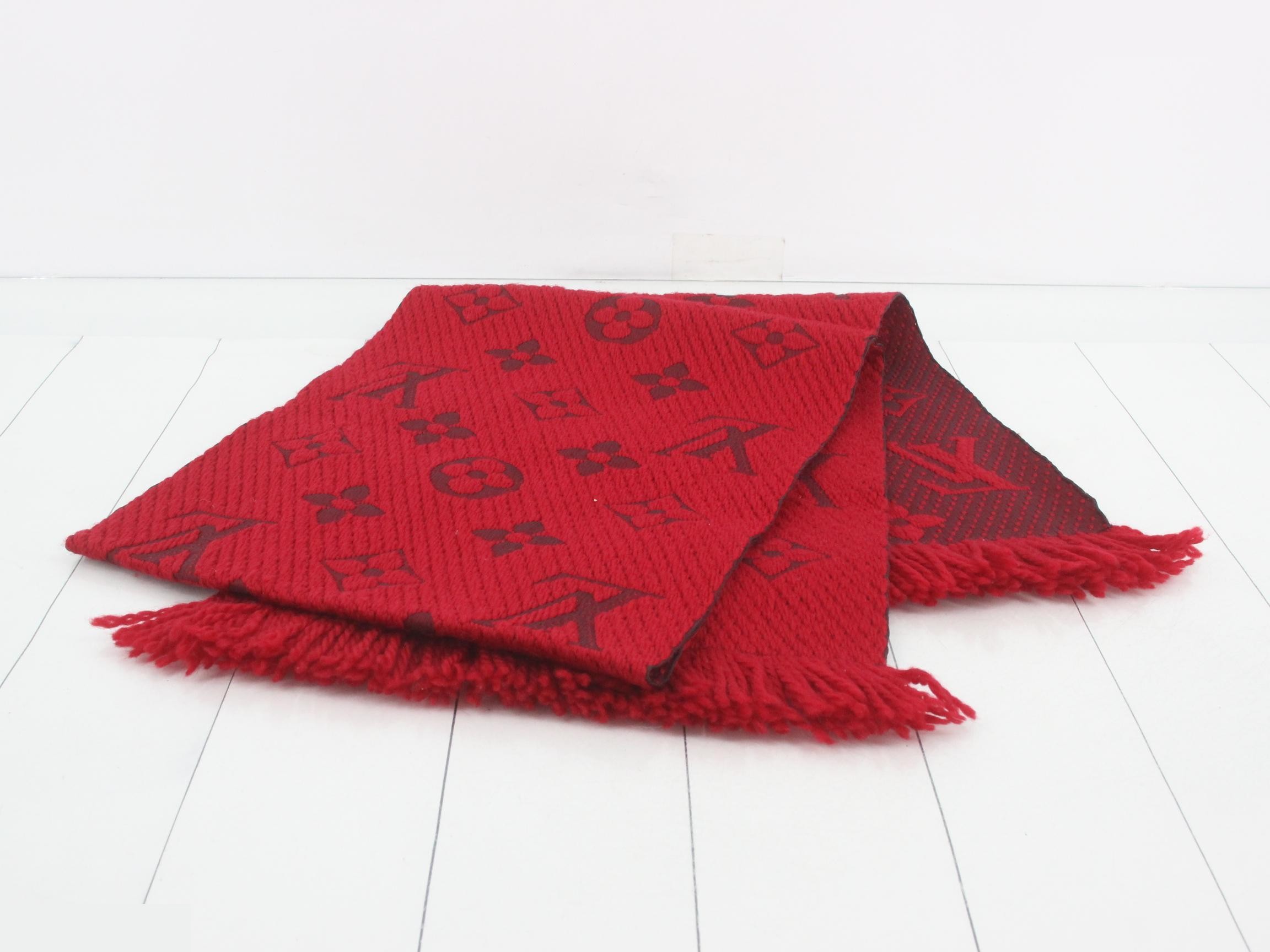 Echarle Logo Mania, with tag, red. — view 3