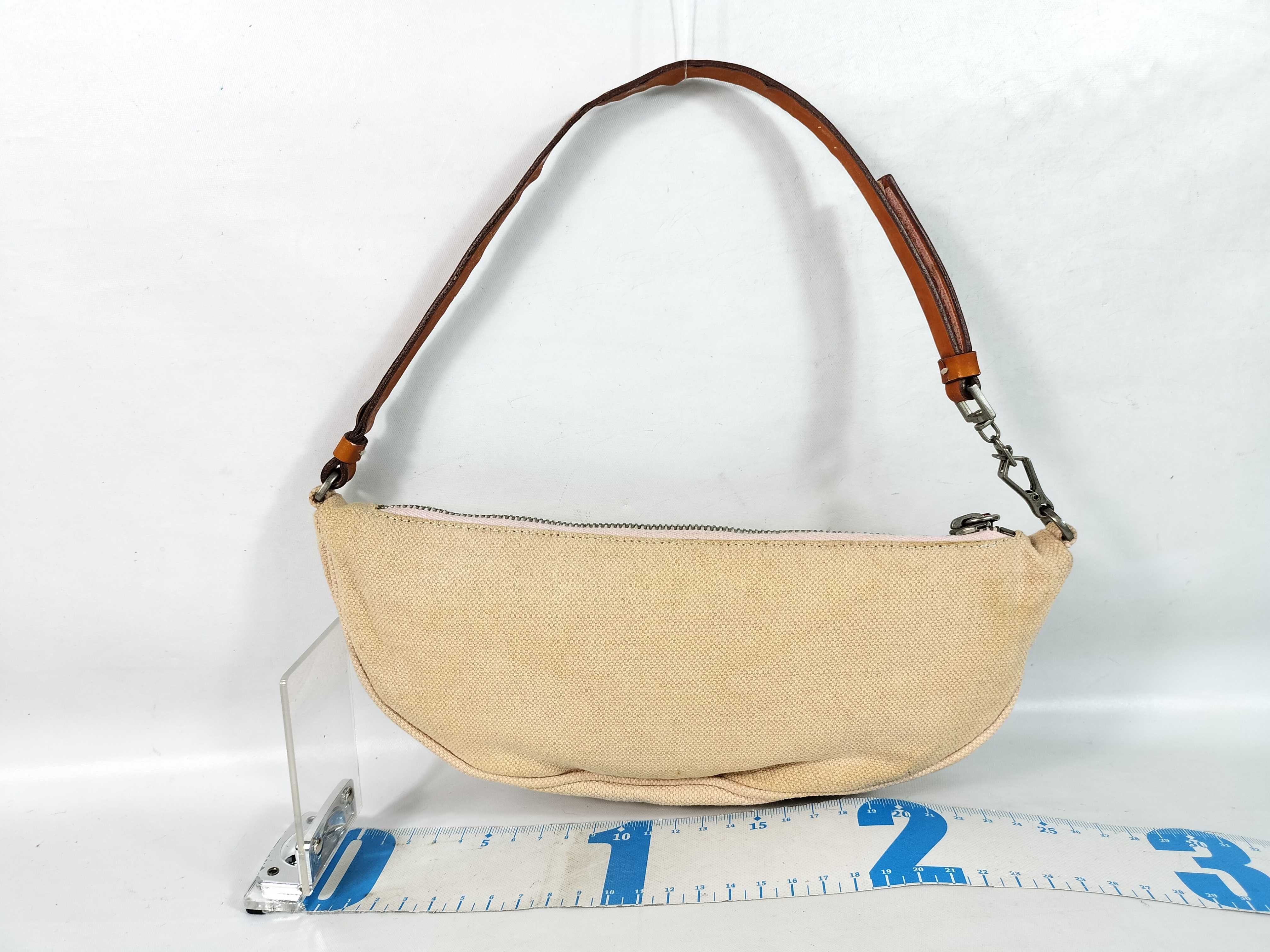 accessory pouch — view 2
