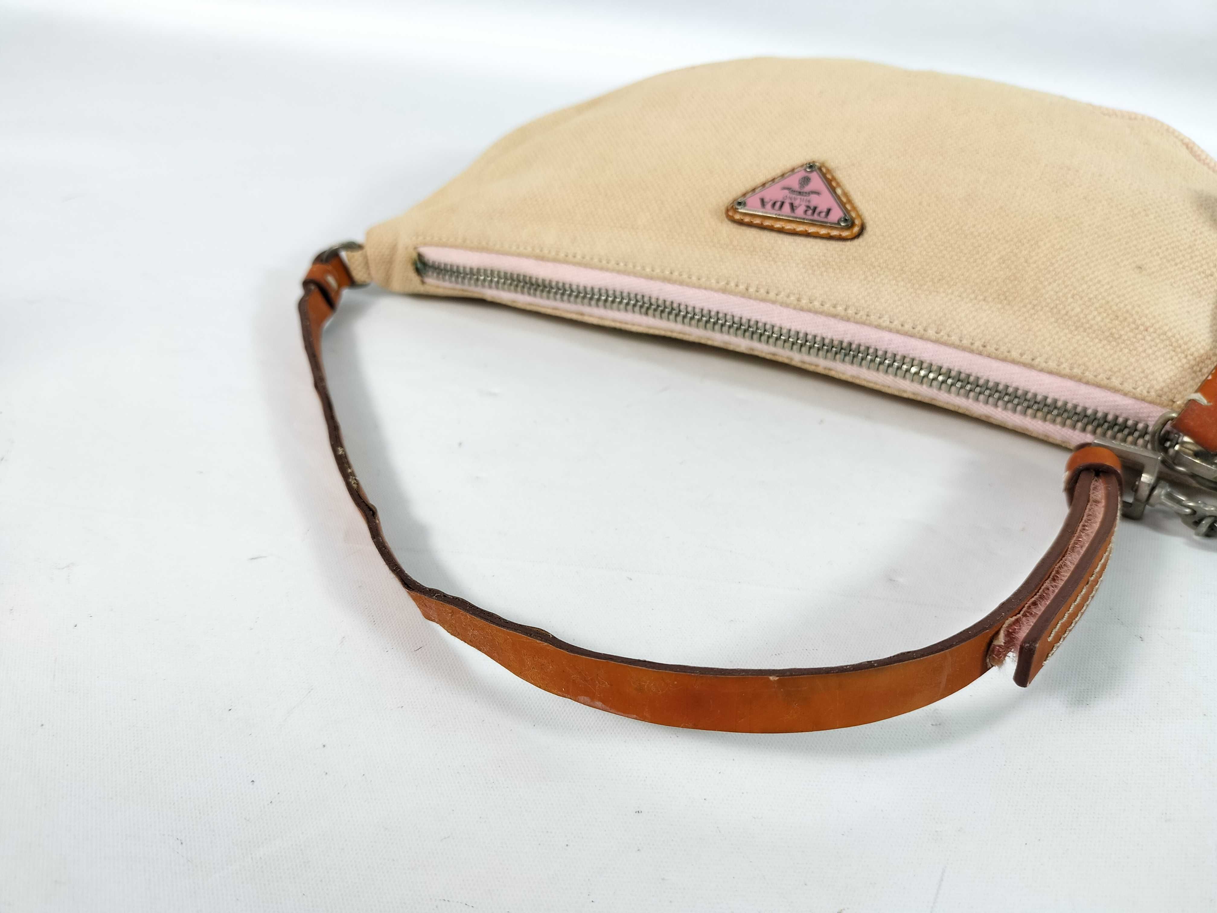 accessory pouch — view 3