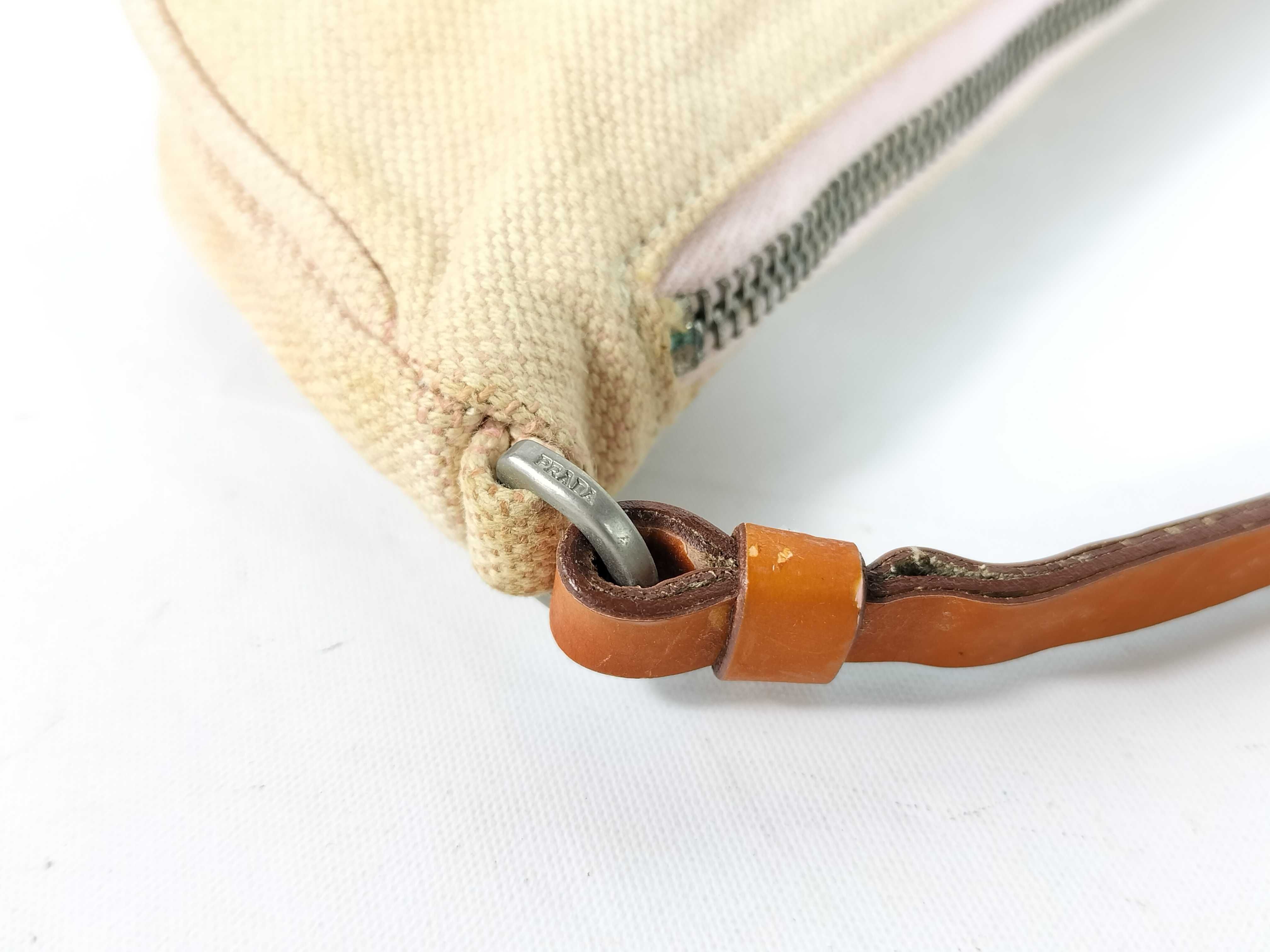 accessory pouch — view 5
