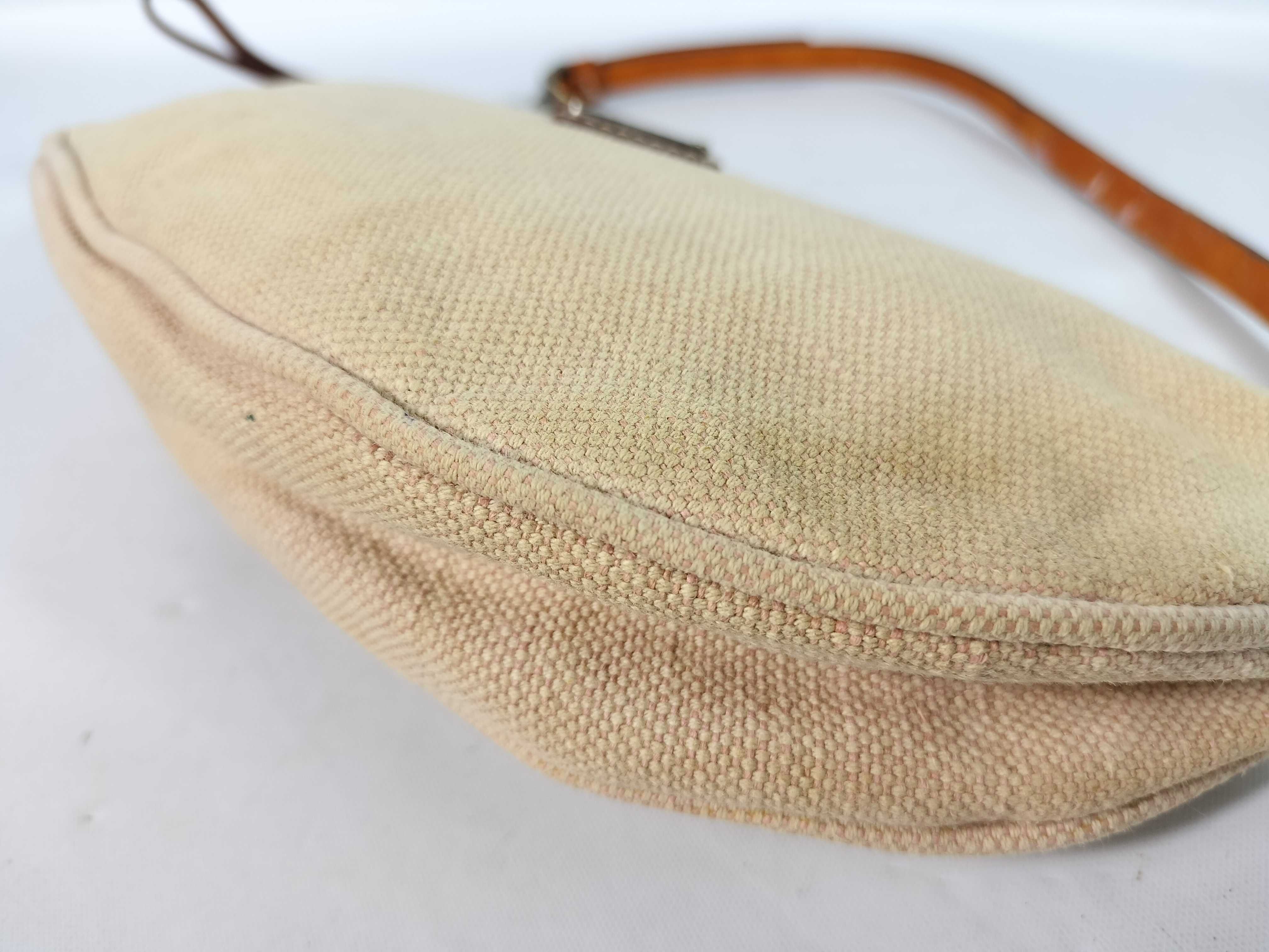 accessory pouch — view 6