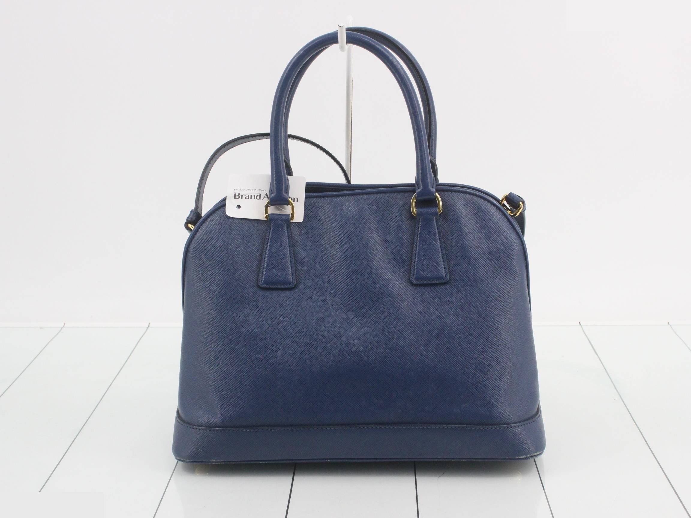 BN2567 Saffiano Shoulder Bag — view 2