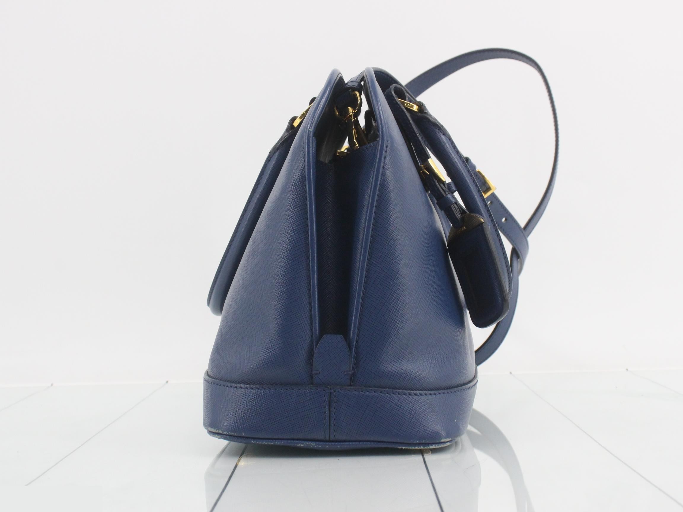BN2567 Saffiano Shoulder Bag — view 5