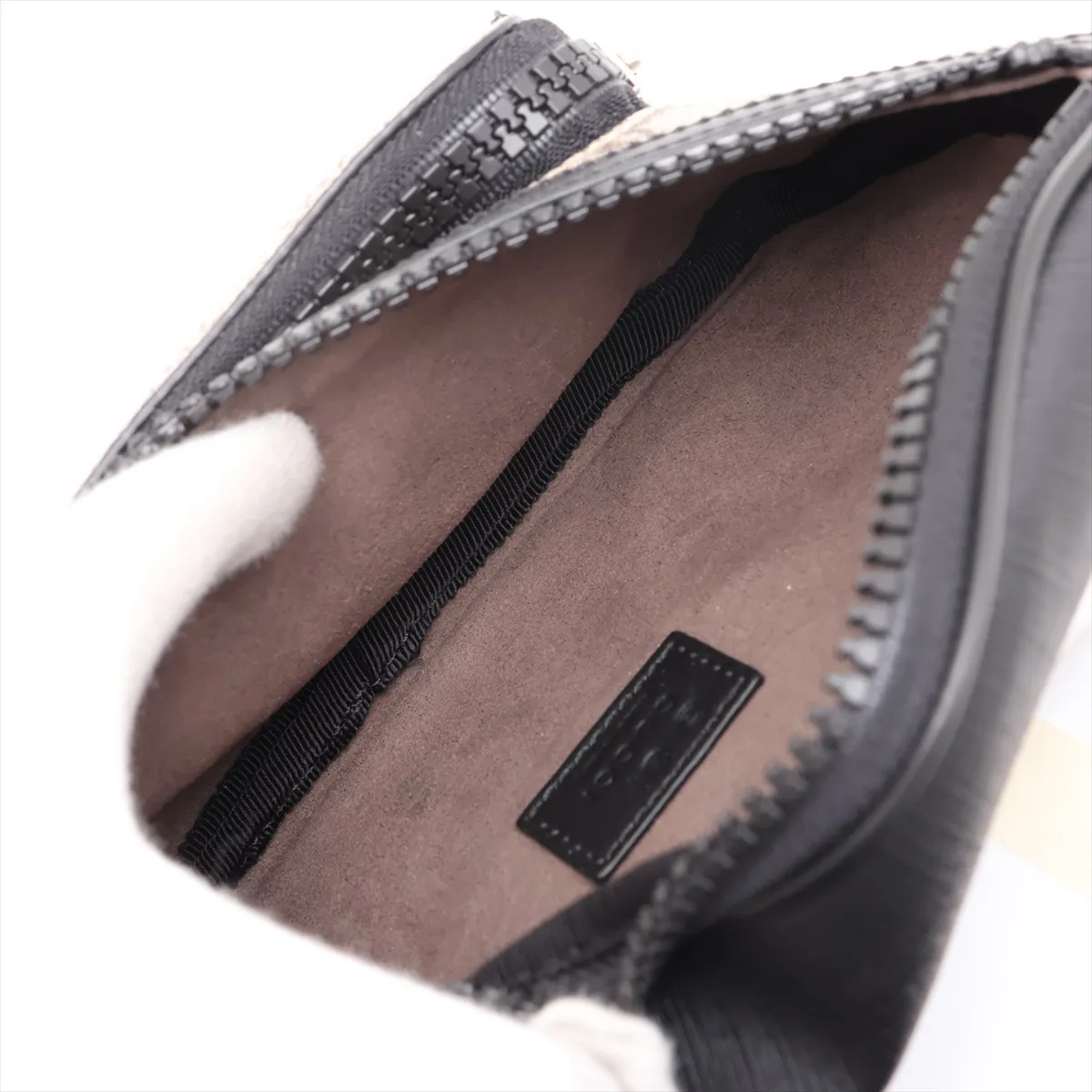 GG Supreme 779877 PVC x Leather Body Bag Beige x Black (Outlet) — view 6