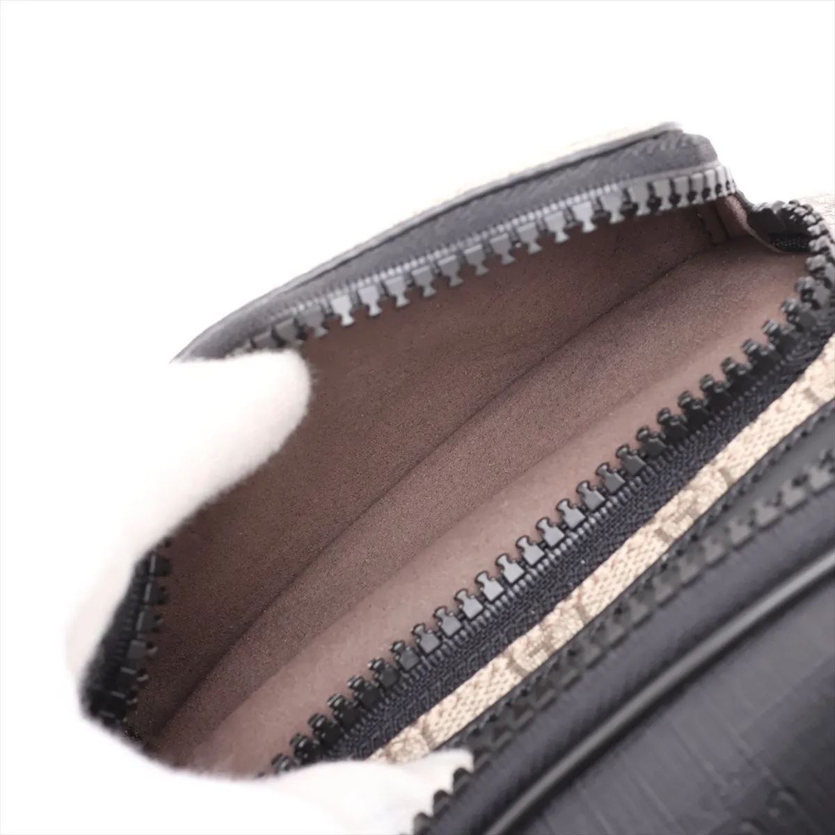 GG Supreme 779877 PVC x Leather Body Bag Beige x Black (Outlet) — view 7