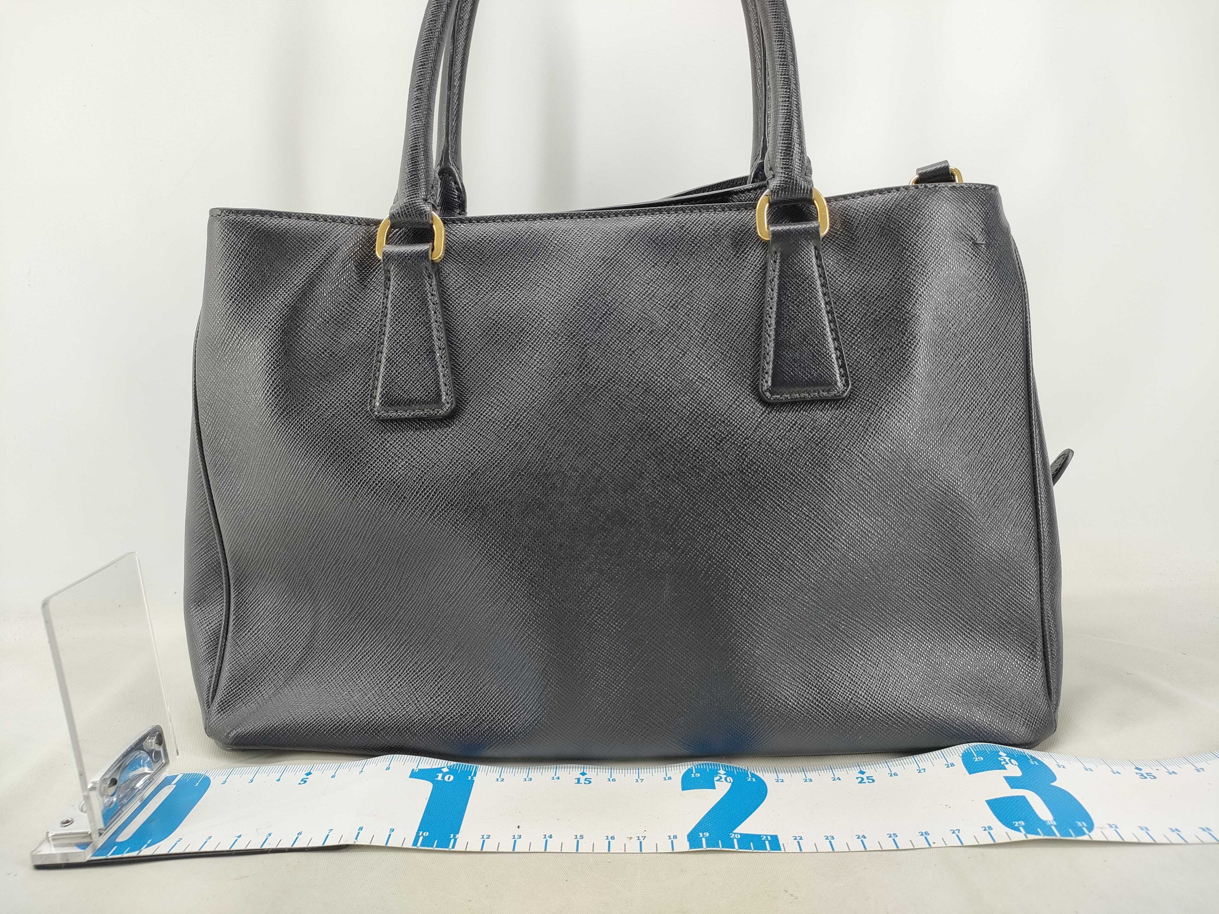 Saffiano Galleria Leather 2-Way Handbag, Black — view 2