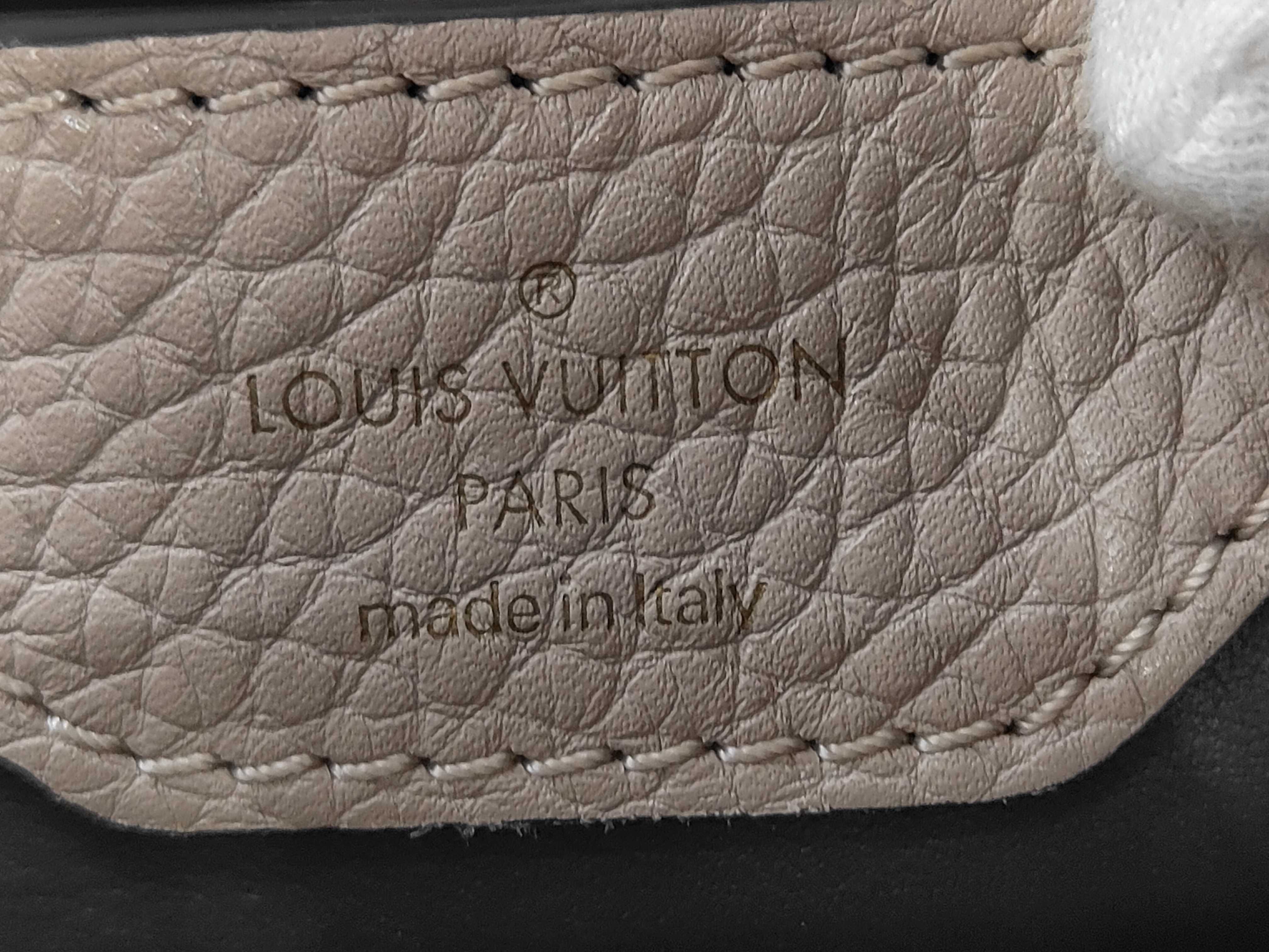 Taurillon Capucines BB M24736 Beige Handbag — view 9