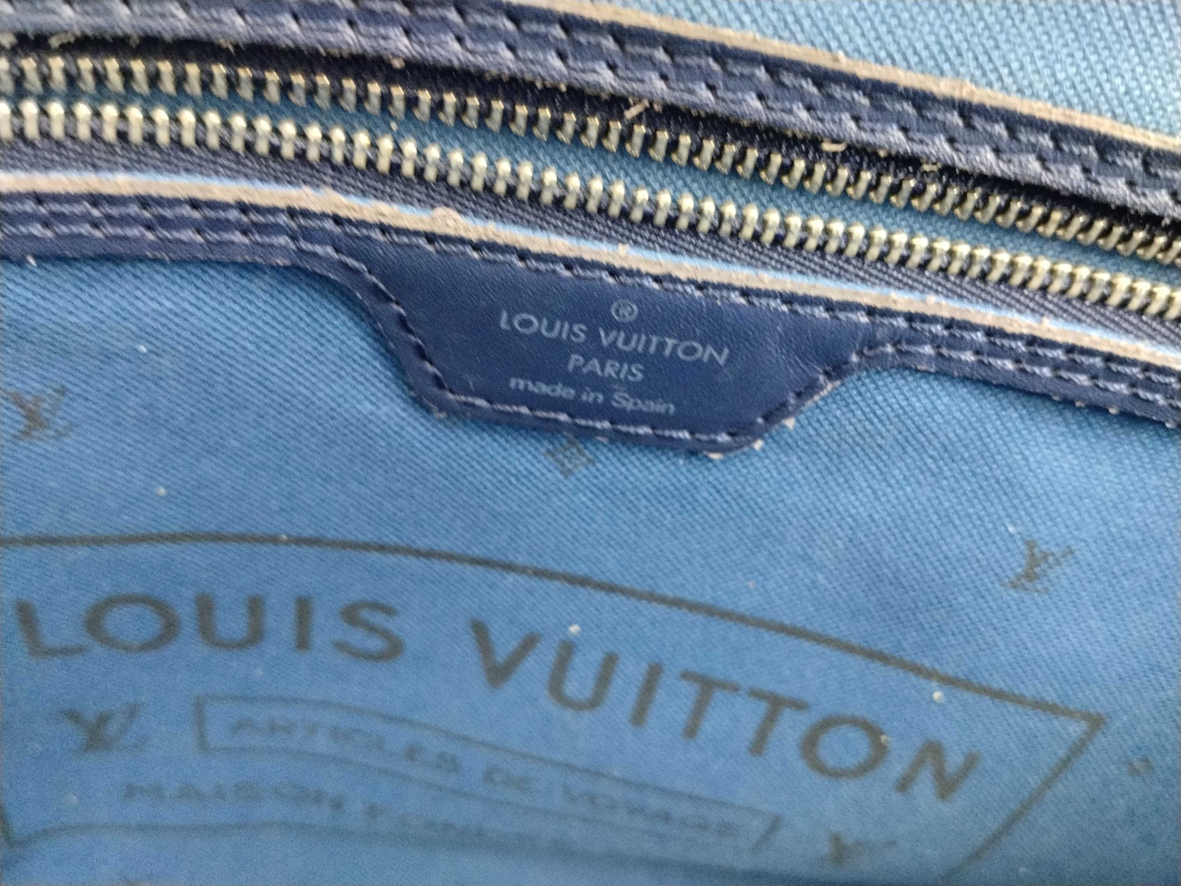 Monogram — view 13