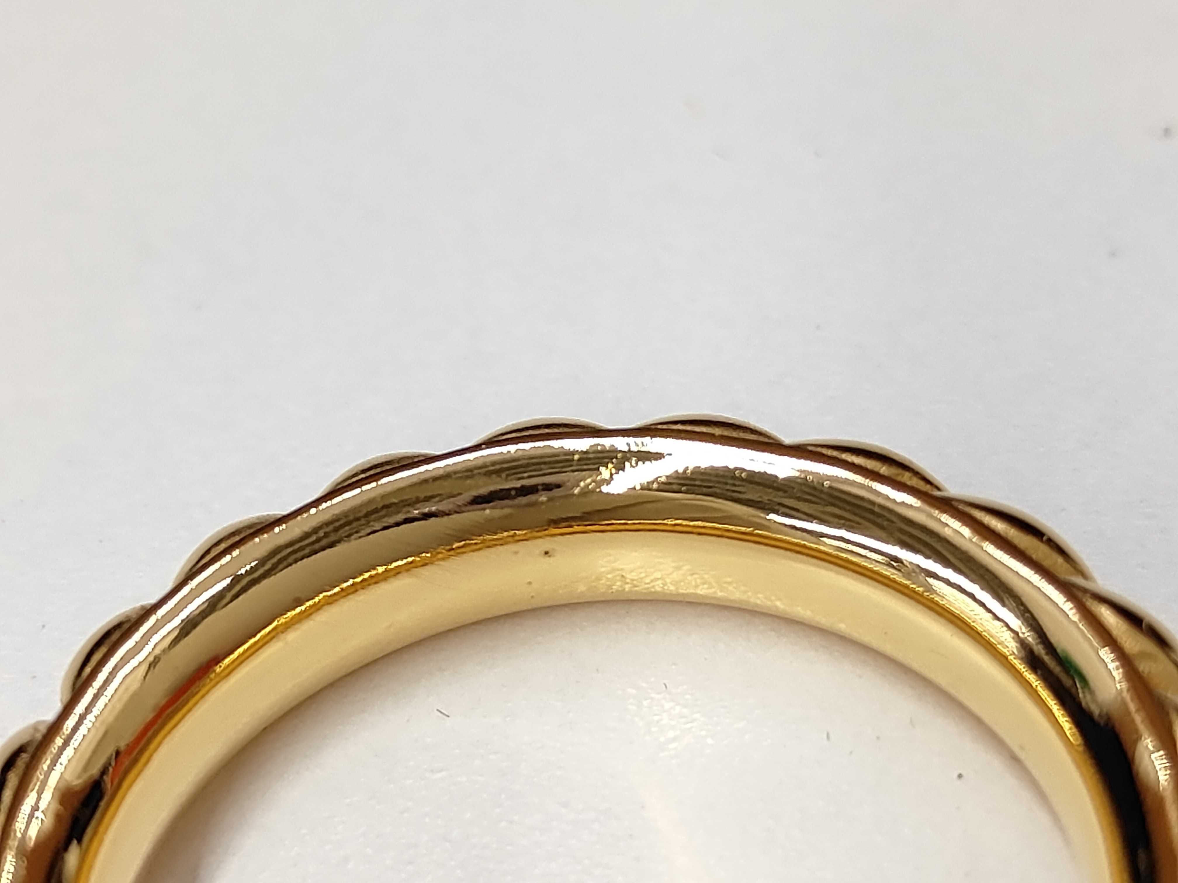 scarf ring and other accessories — view 5
