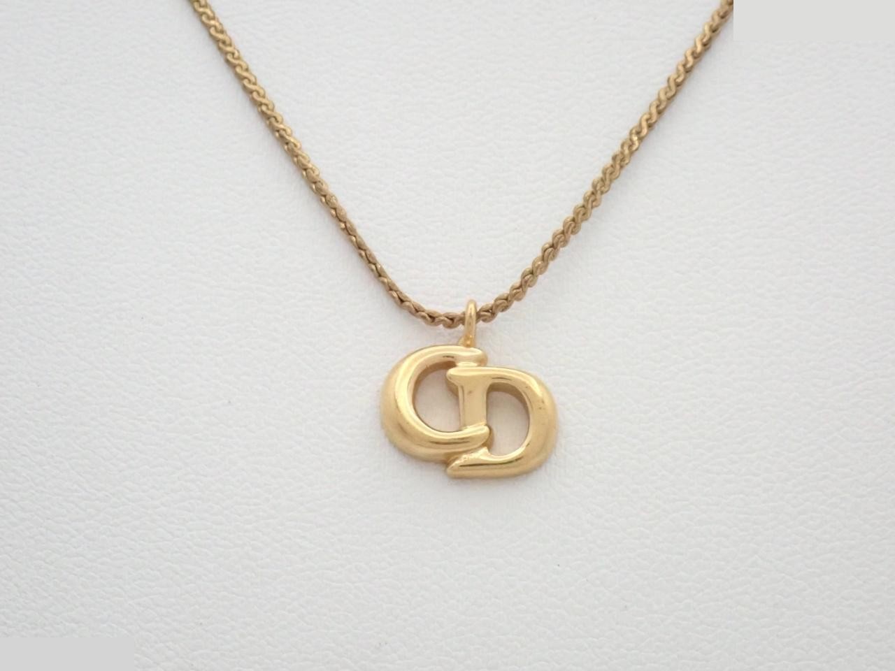 vintage necklace, chain approximately 45cm
