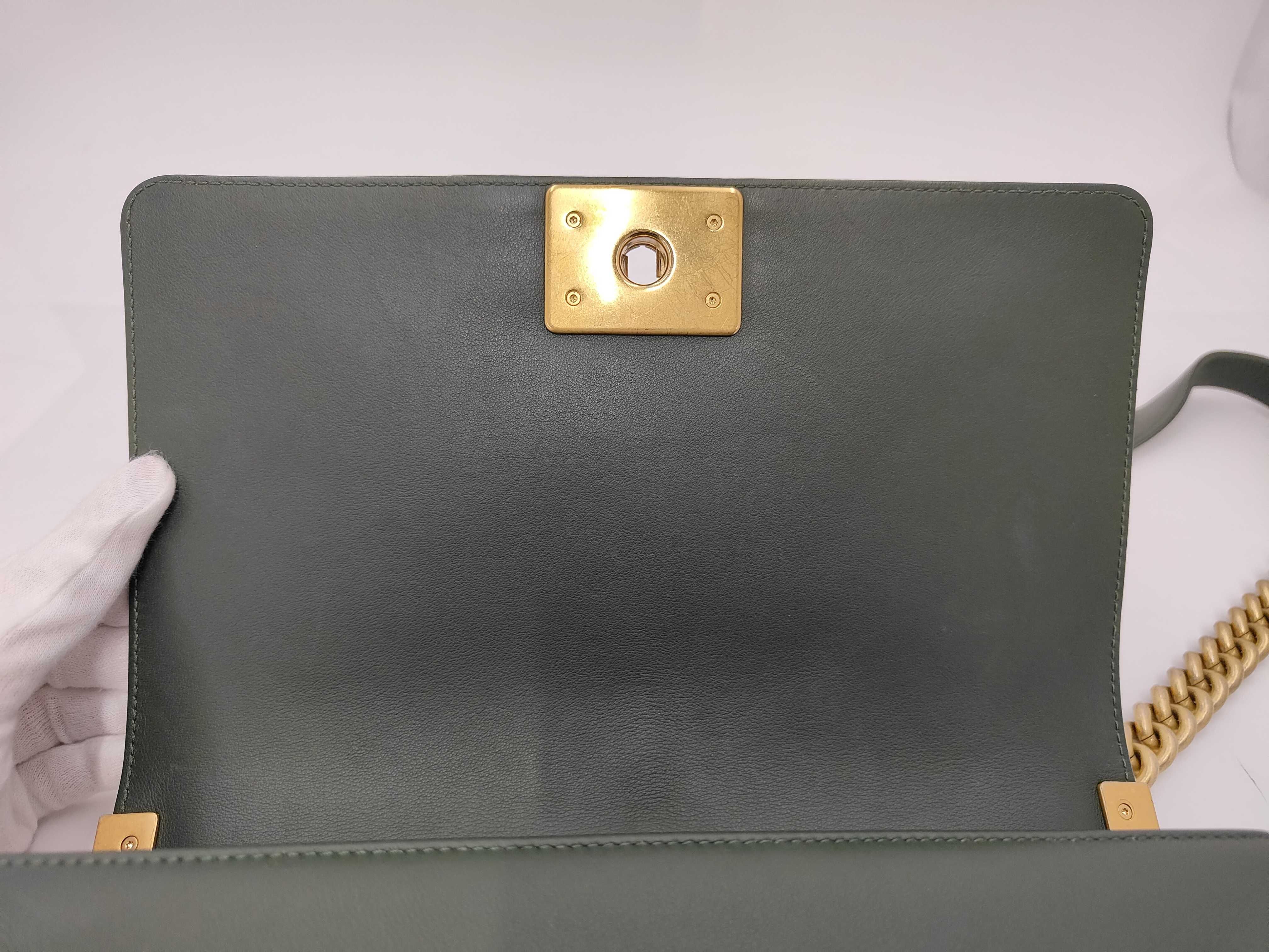 Boy Chanel / Matelassé 24 series Vintage Gold Hardware Shoulder Bag — view 8