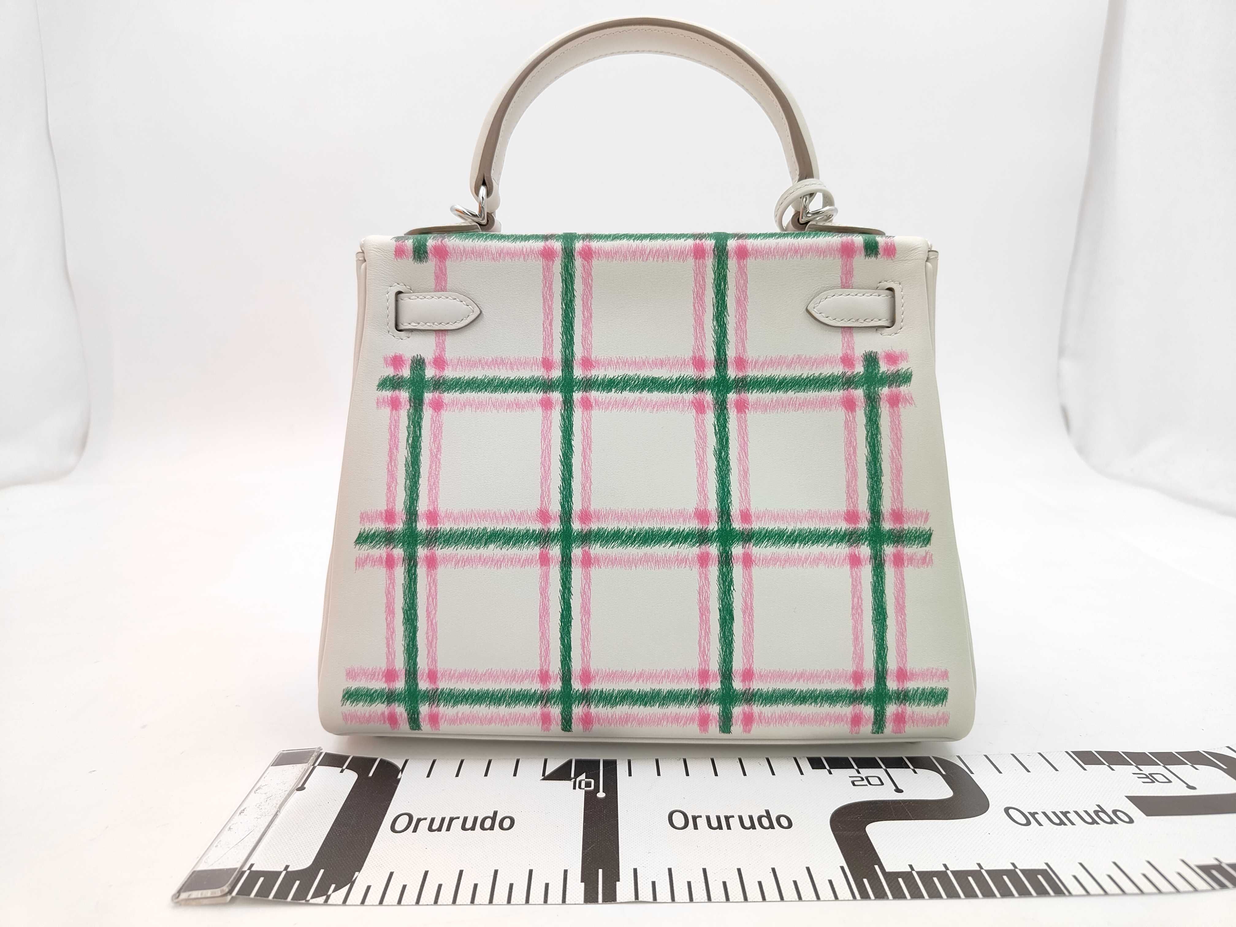 Kelly Tartan Light Swift Silver Hardware K Stamp Handbag — view 2