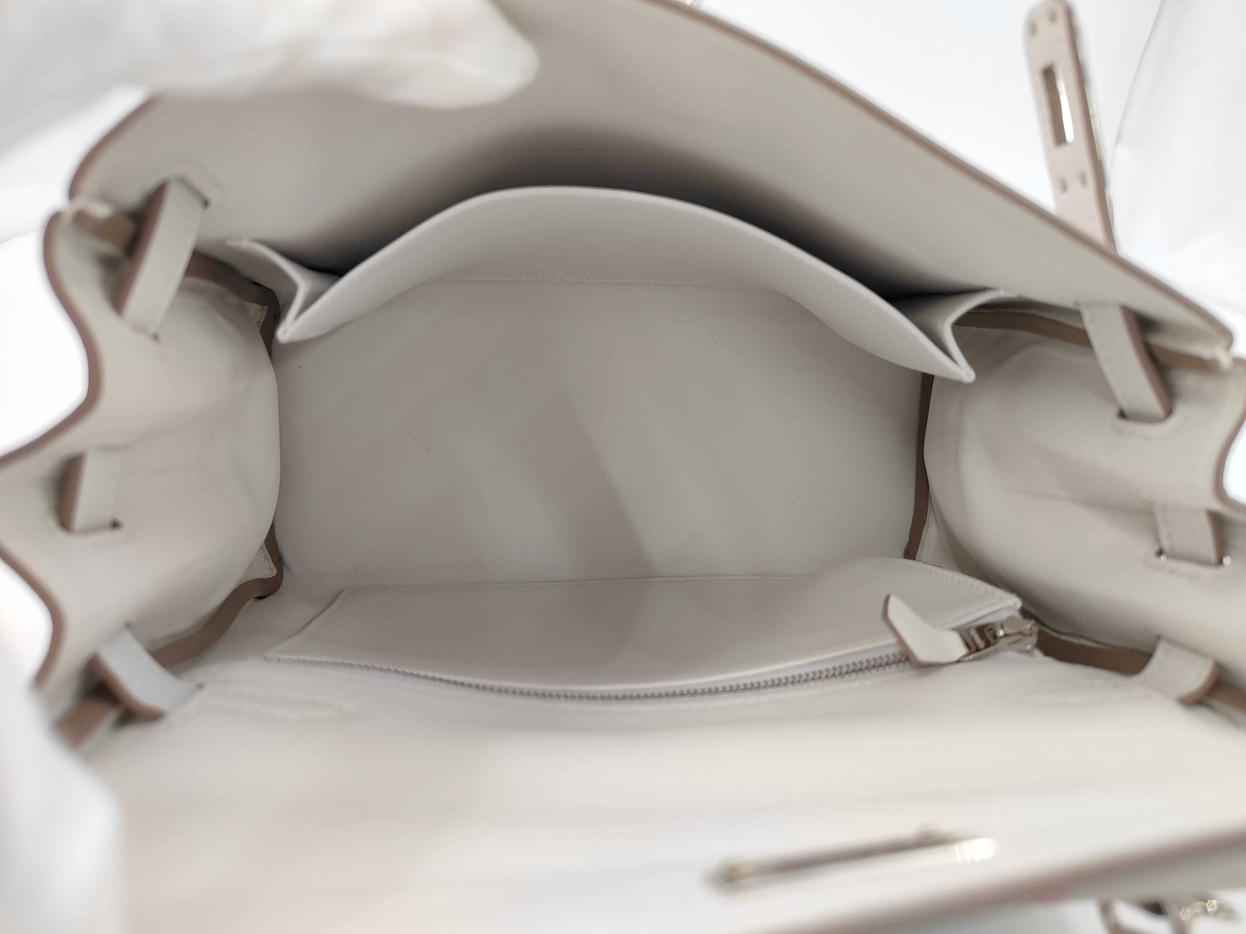 Kelly Tartan Light Swift Silver Hardware K Stamp Handbag — view 9