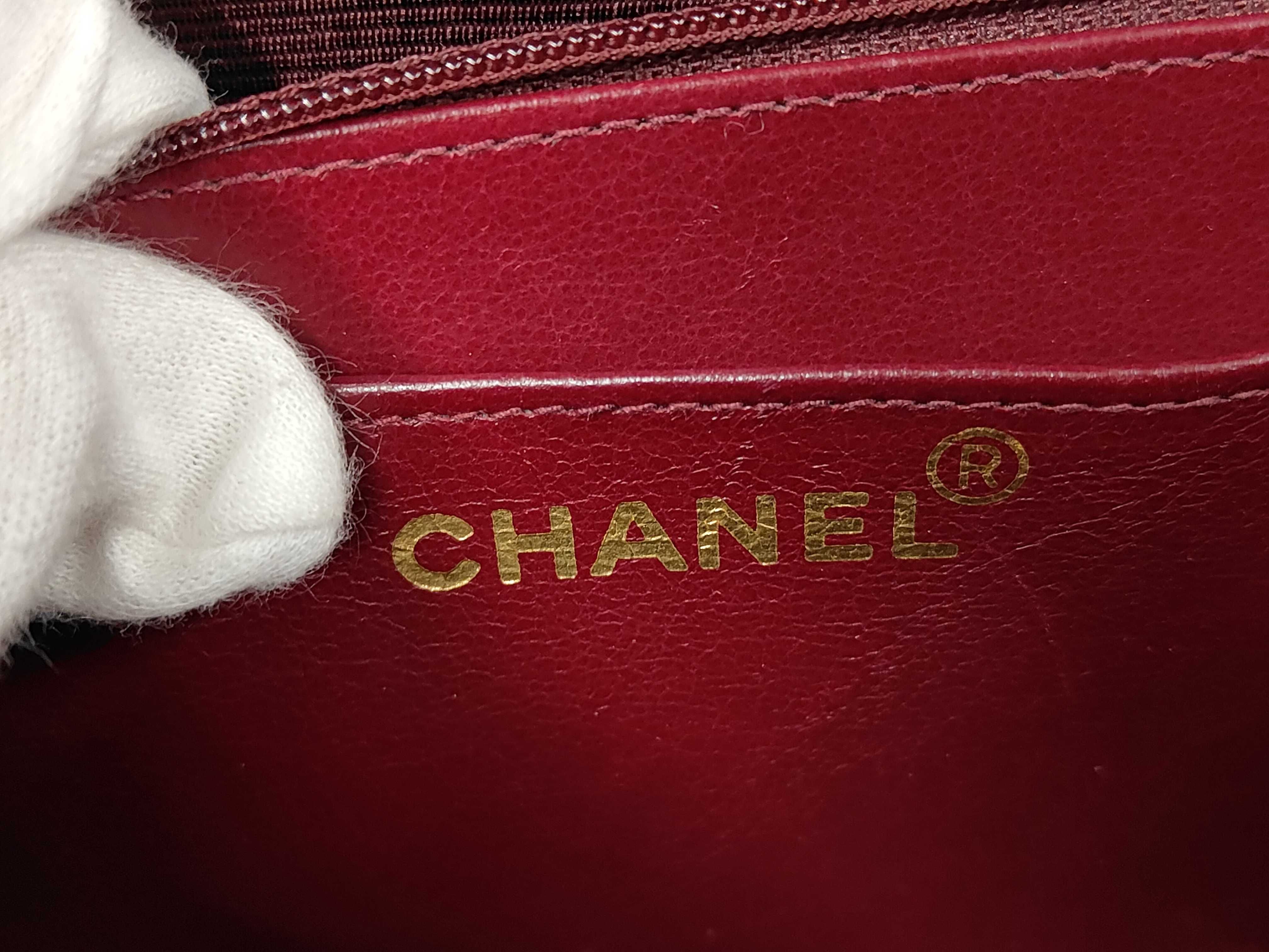 Large Matelassé Chain Shoulder Bag (Lambrand) — view 10