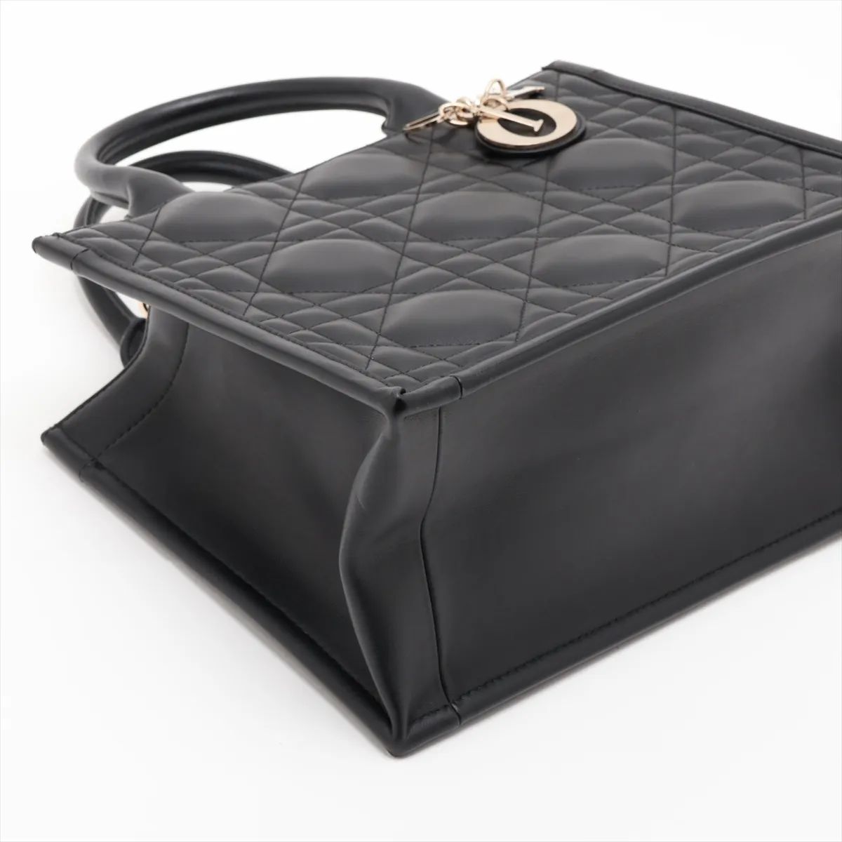 Macro Cannage Book Tote Small Leather 2-Way Tote Bag Black Lucky Star — view 4