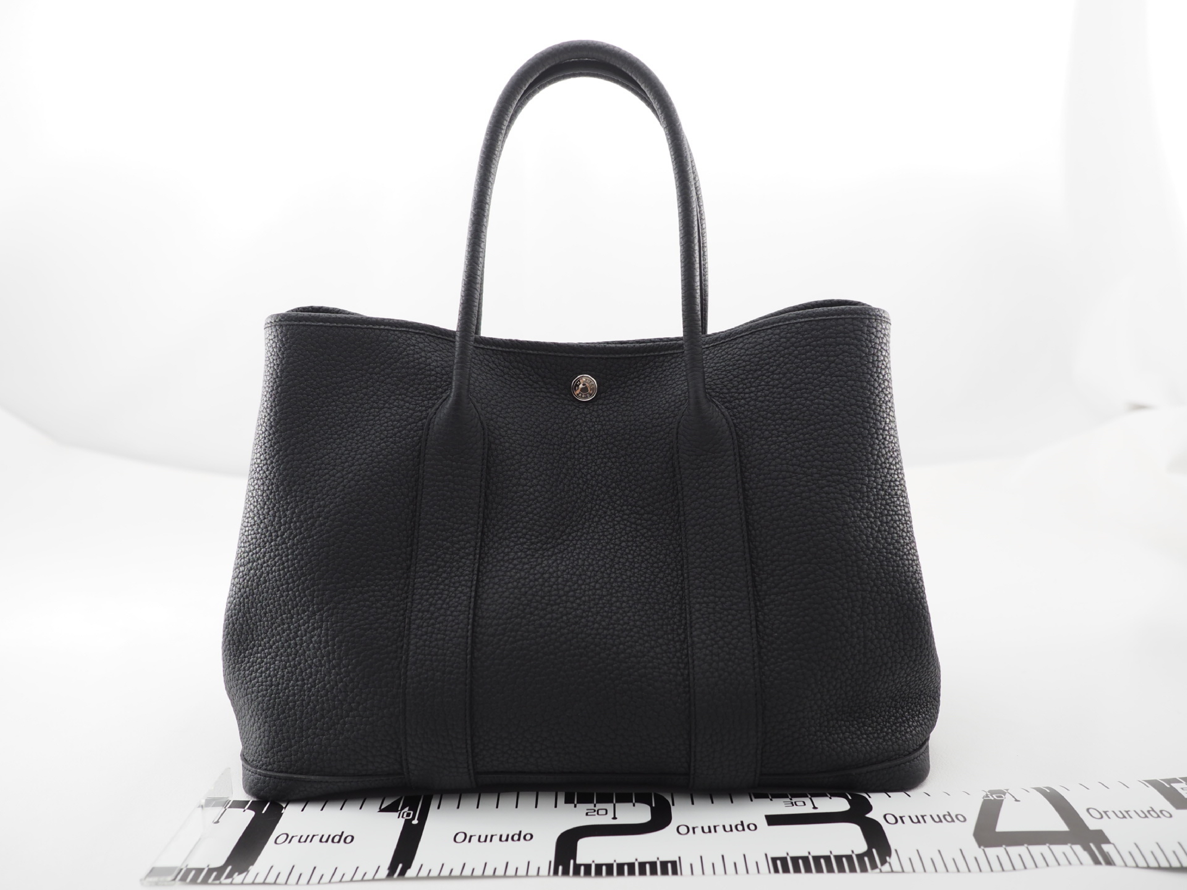 Garden Party PM 2018 Black Country Leather Handbag (C stamp) — view 2