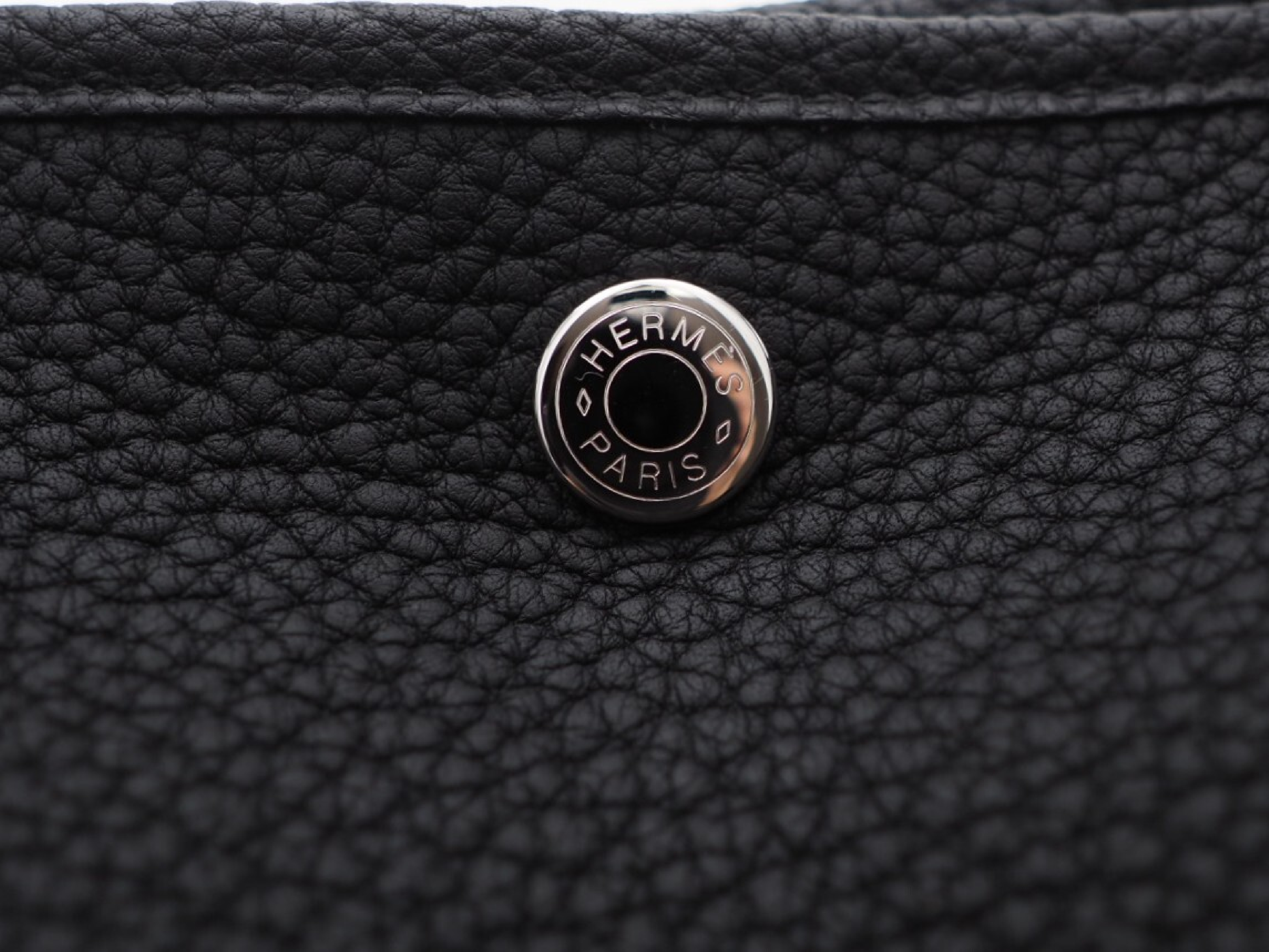 Garden Party PM 2018 Black Country Leather Handbag (C stamp) — view 7