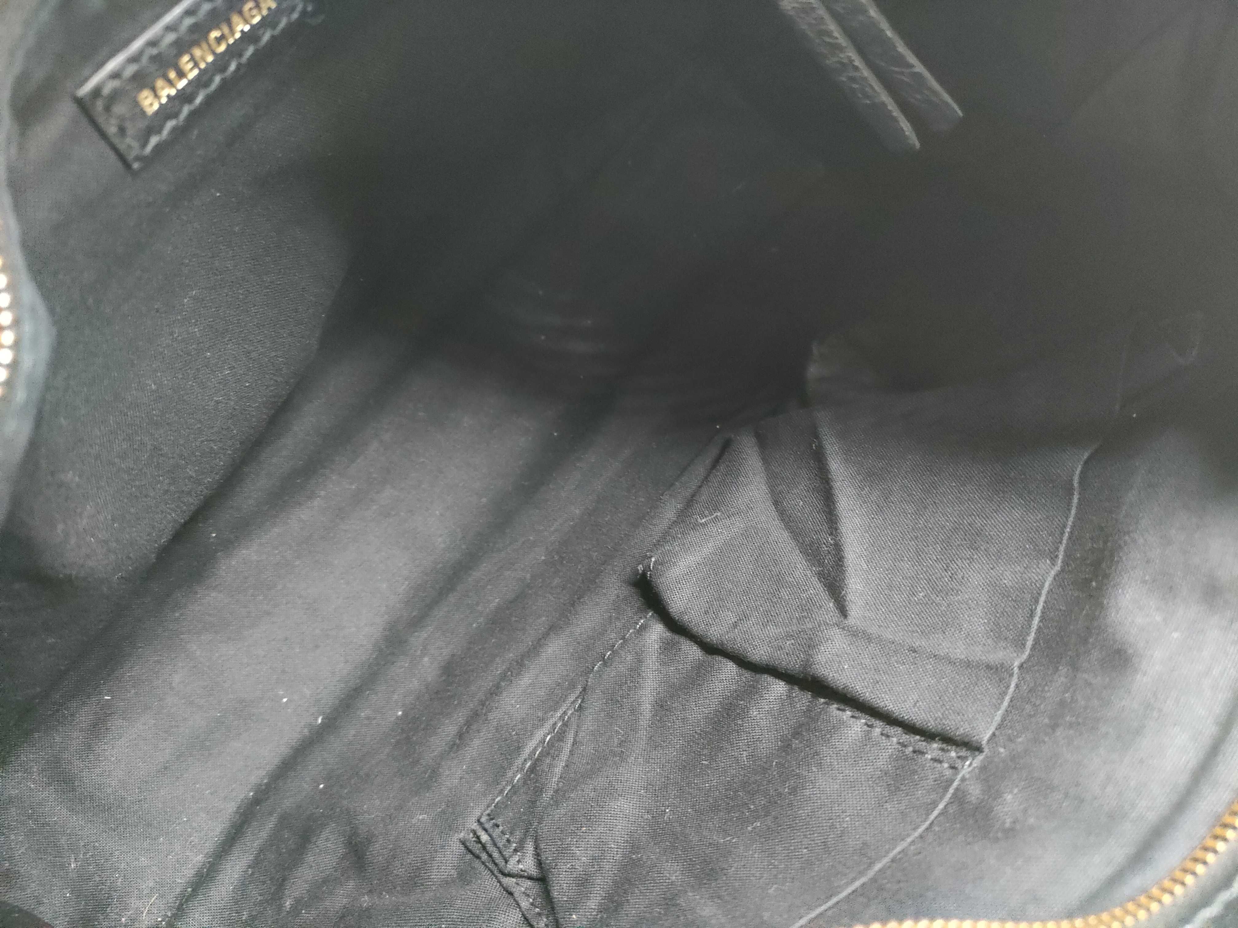 The Giant City Graffiti Classic City S Handbag — view 11