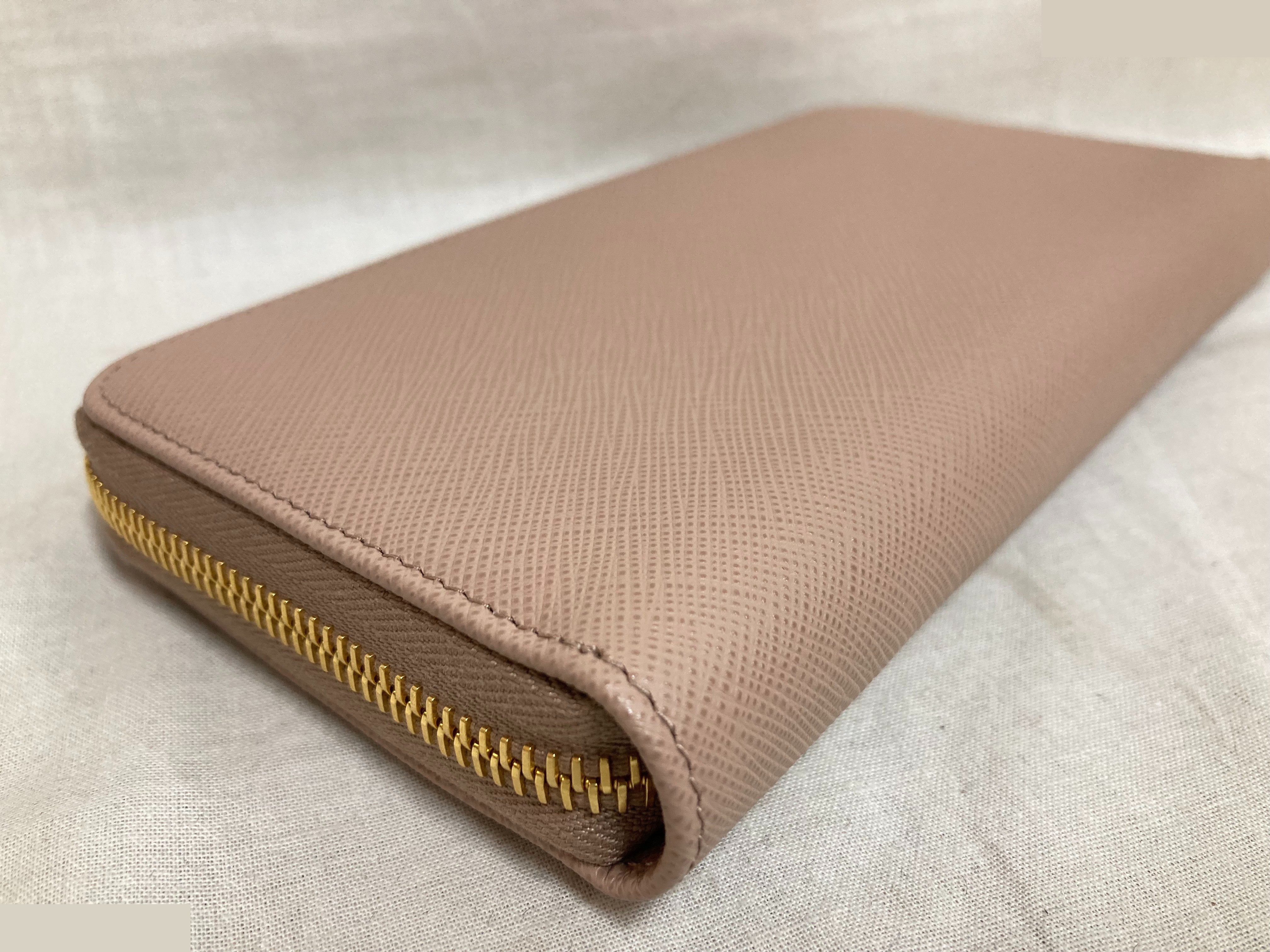 Other lines: Bags and Wallets — view 4