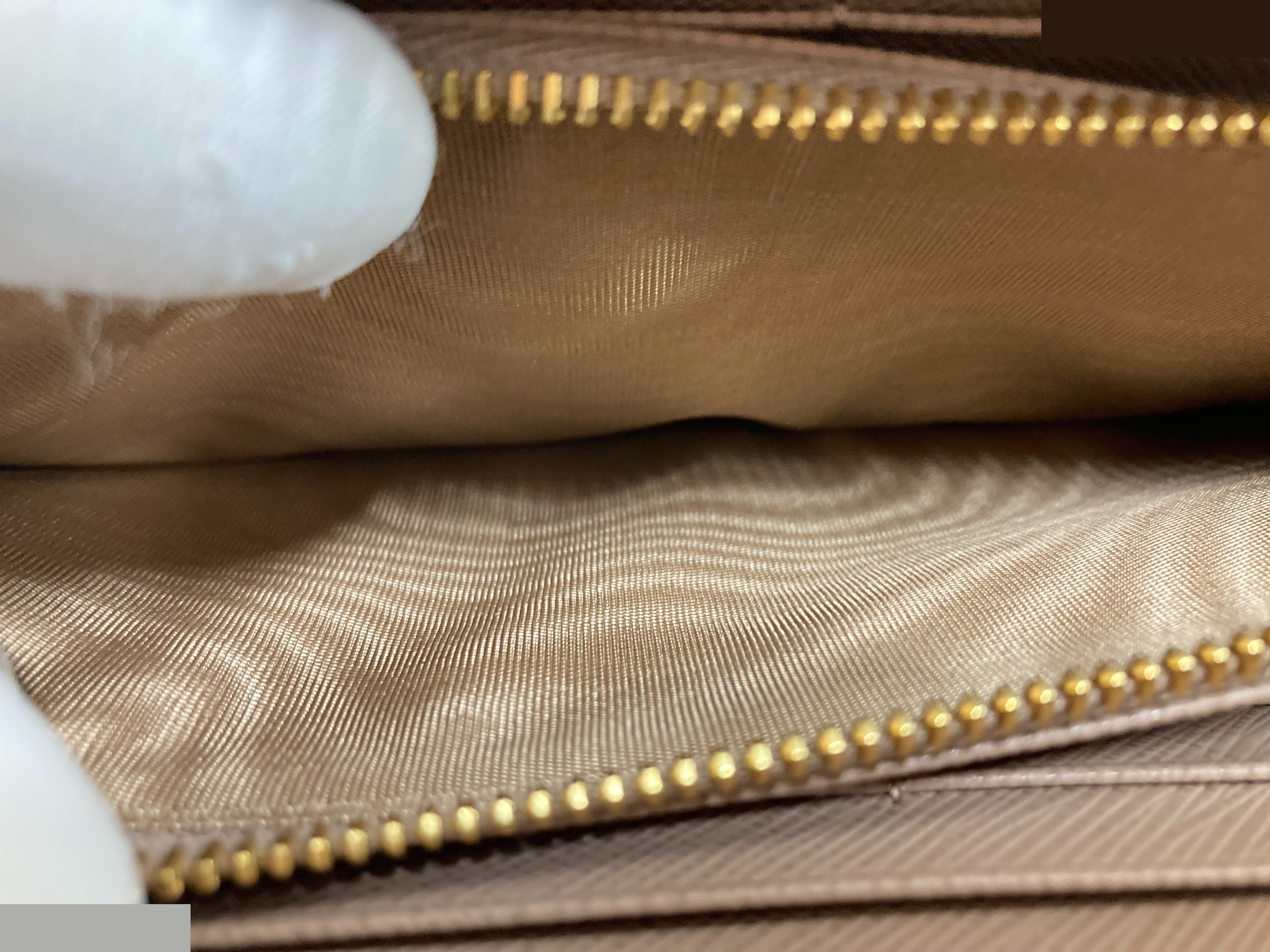 Other lines: Bags and Wallets — view 7